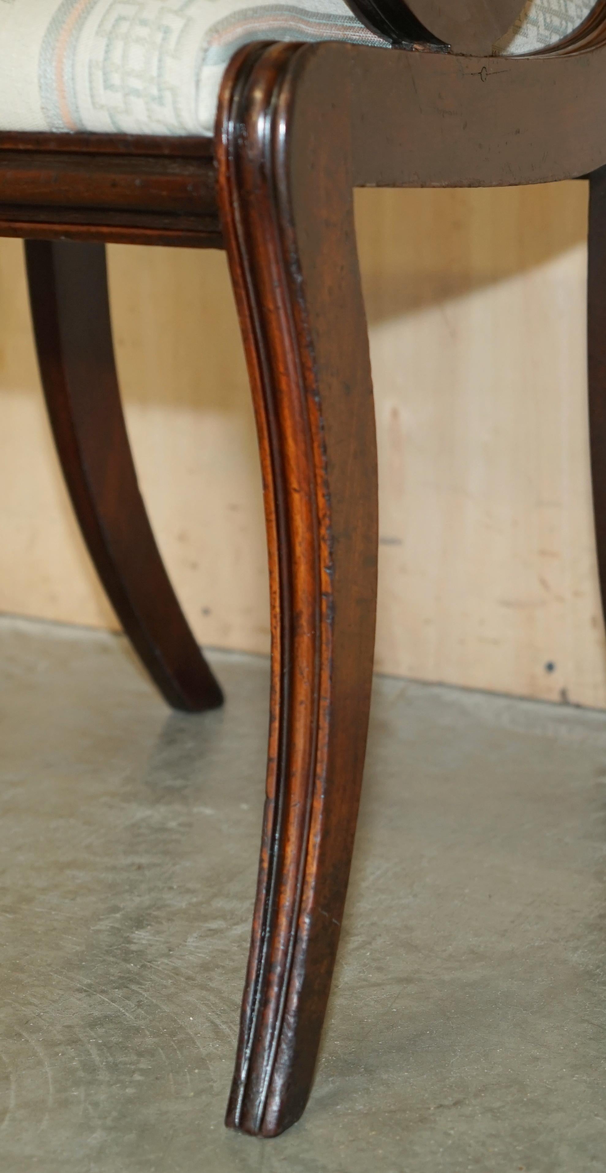 ELEGANT ViNTAGE GILLOWS REGENCY STYLE HARDWOOD SABER LEG OFFICE DESK CHAIr For Sale 6