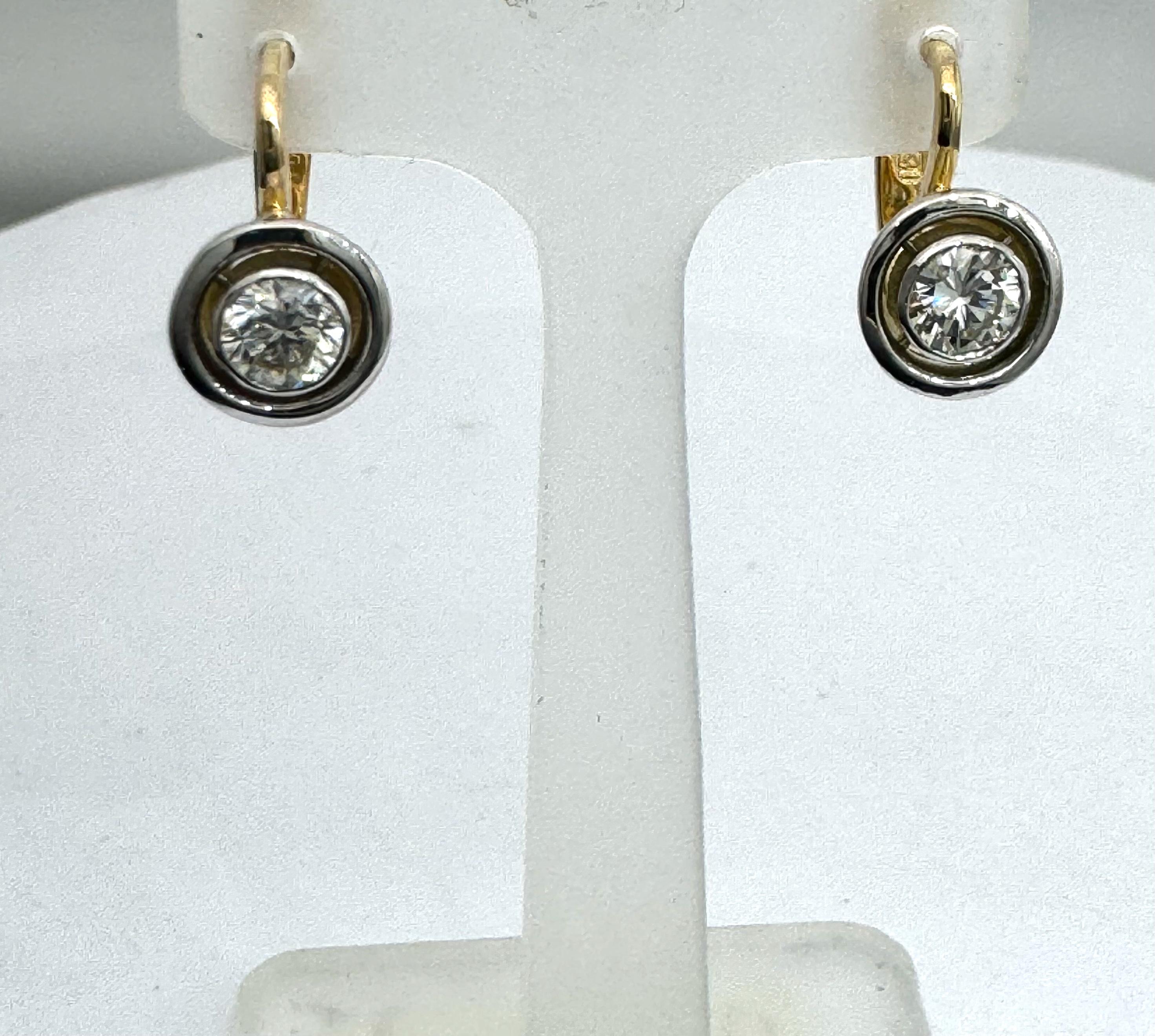 Elegant vintage gold and natural diamonds earrings In New Condition In MELBOURNE, VIC