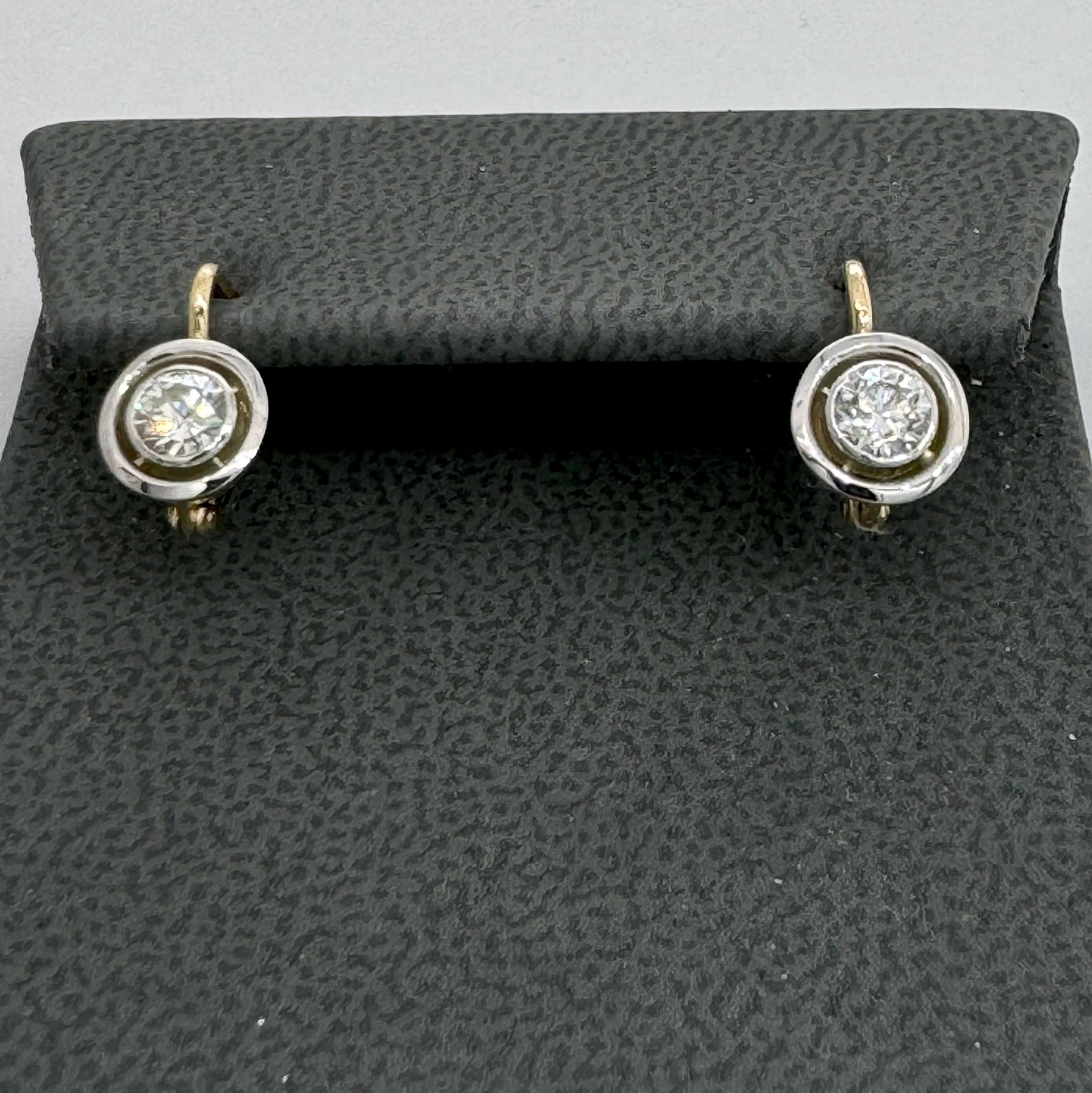 Elegant vintage gold and natural diamonds earrings 2
