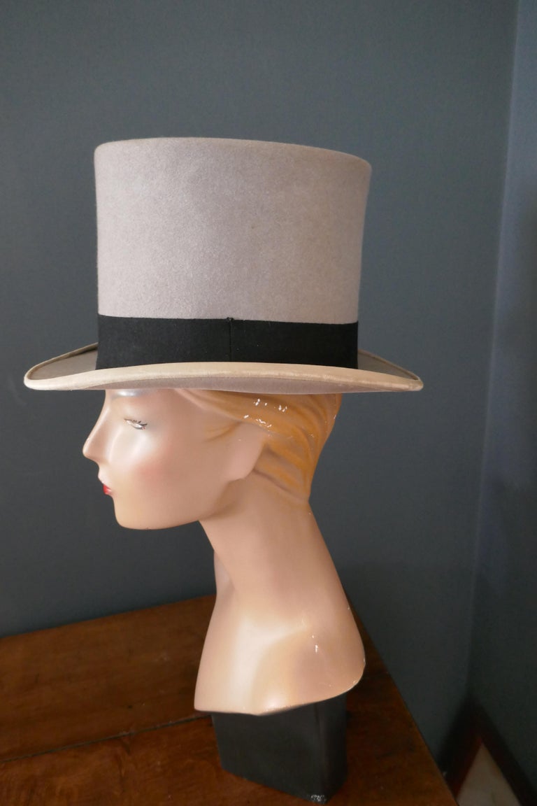 Elegant Vintage Grey Felt Top Hat from Herbert Johnson Bond Street at
