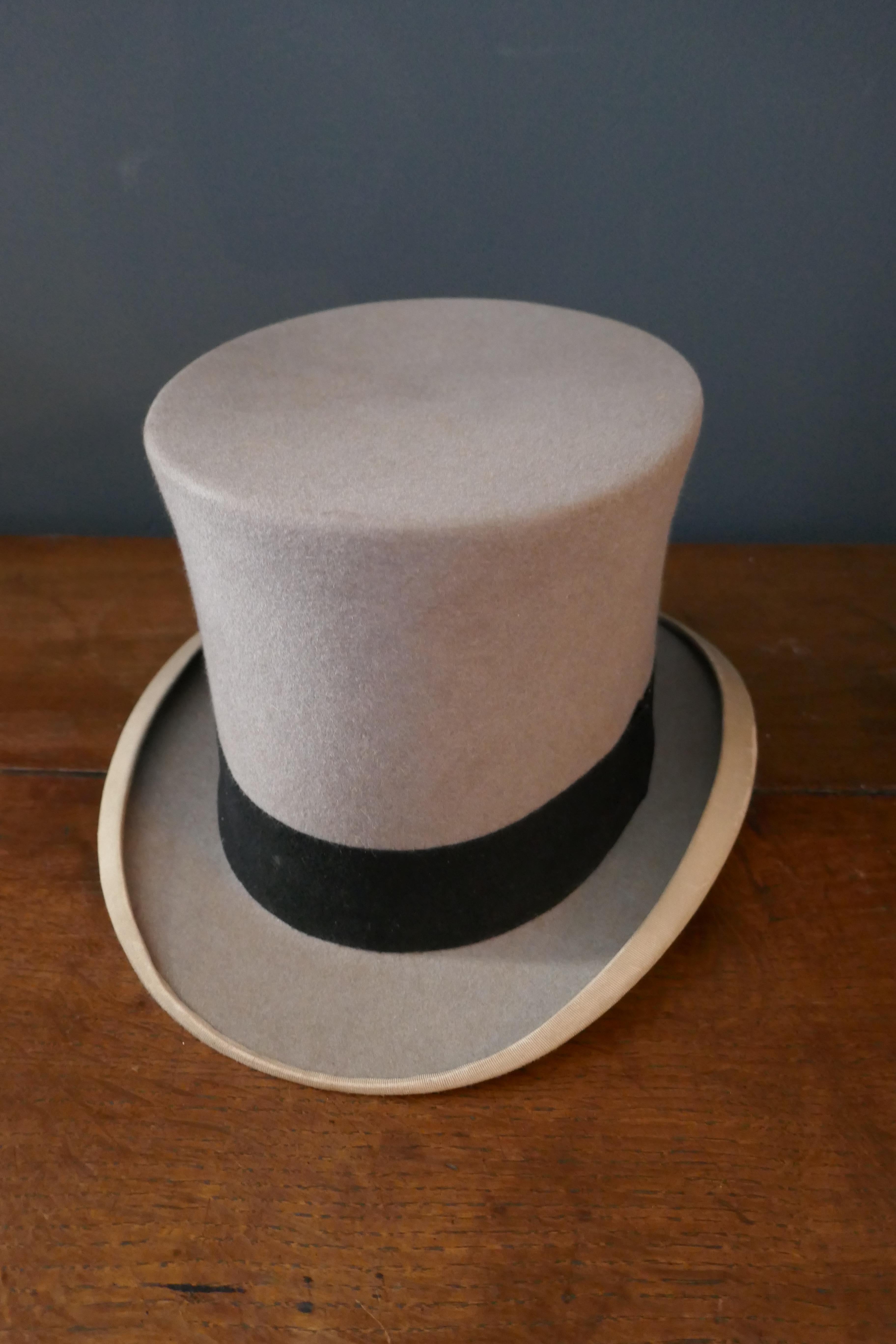 Gray Elegant Vintage Grey Felt Top Hat from Herbert Johnson Bond Street 