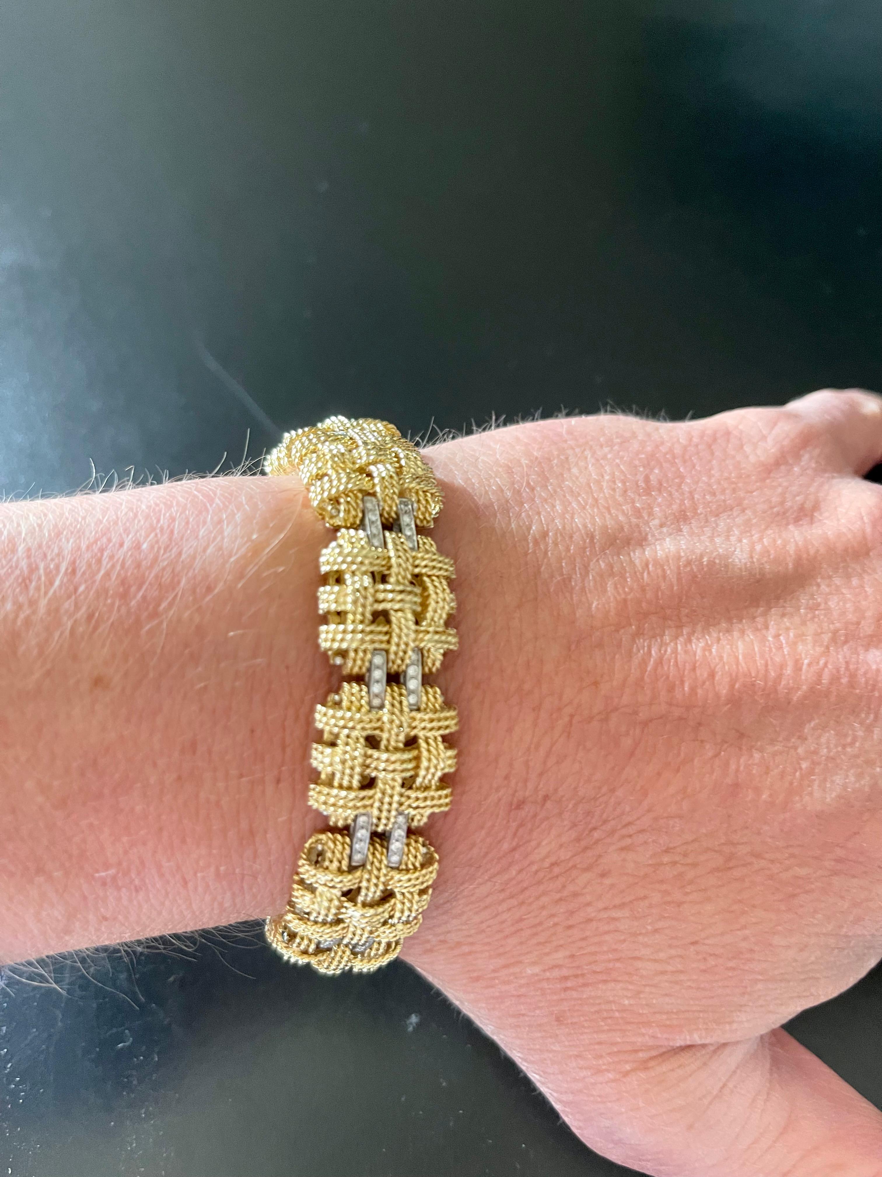 Bracelet italien élégant et vintage en or jaune 18 carats avec diamants en vente 5