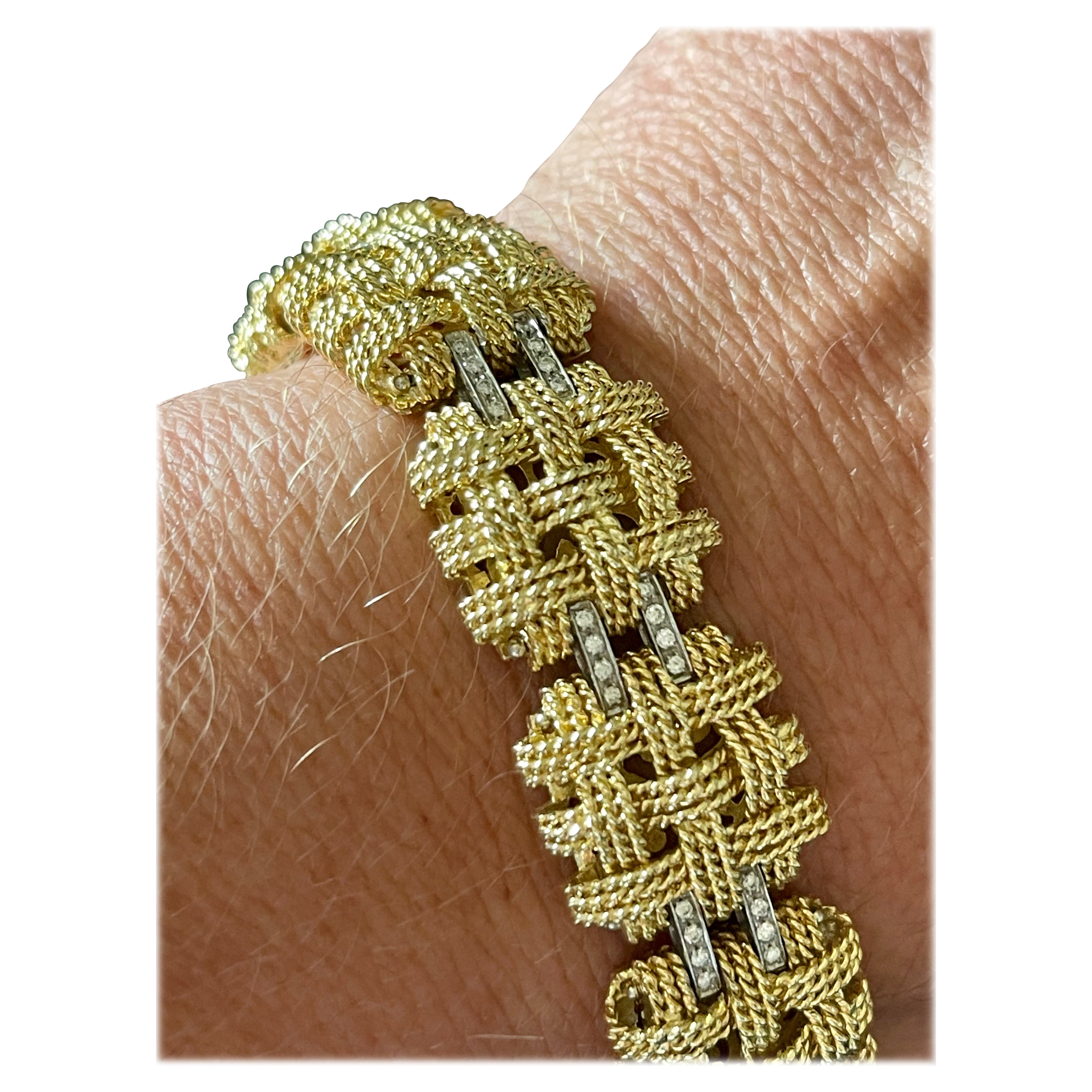 Elegante pulsera vintage italiana de diamantes de oro amarillo de 18 quilates en venta