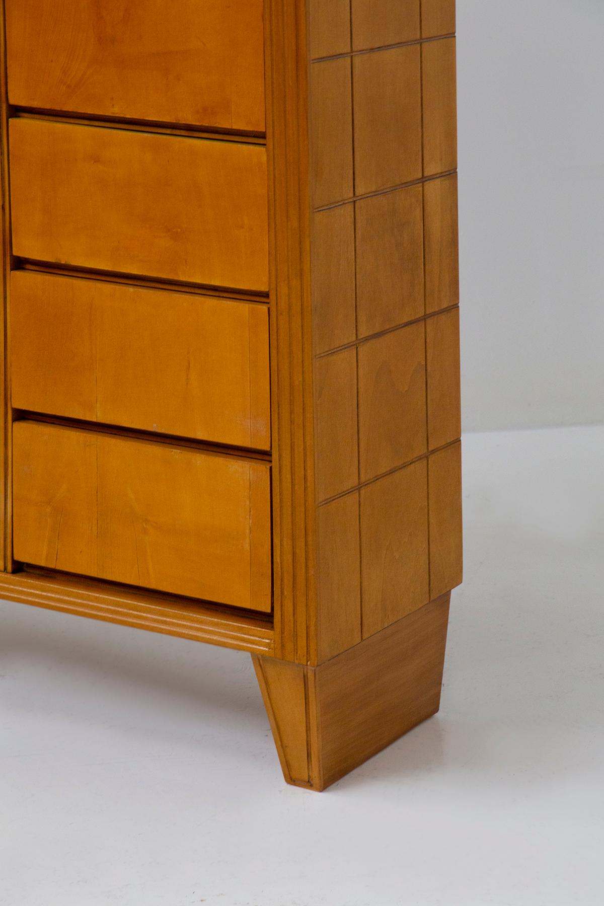 Mid-20th Century Elegant vintage Italian cabinet Attr. a Paolo Buffa, great quality with drawers  For Sale