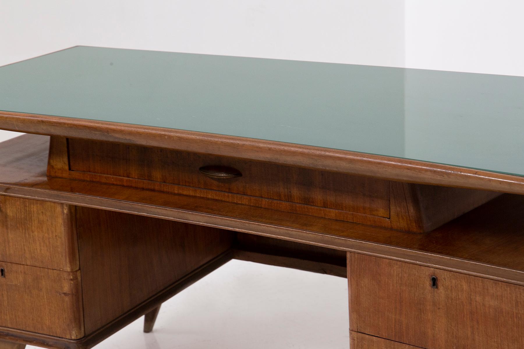 Mid-Century Modern Elegant vintage Italian desk with green glass For Sale