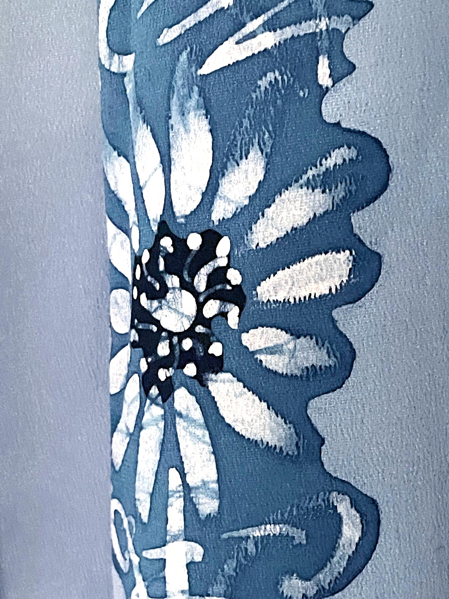 Elegant Vintage Japanese Silk Kimono with Shibori Band Design For Sale 6