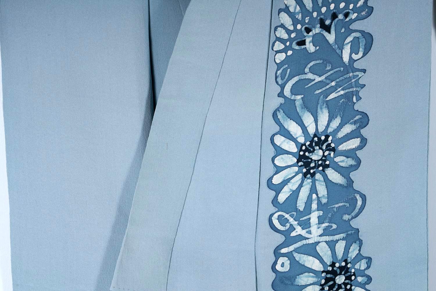 20th Century Elegant Vintage Japanese Silk Kimono with Shibori Band Design For Sale