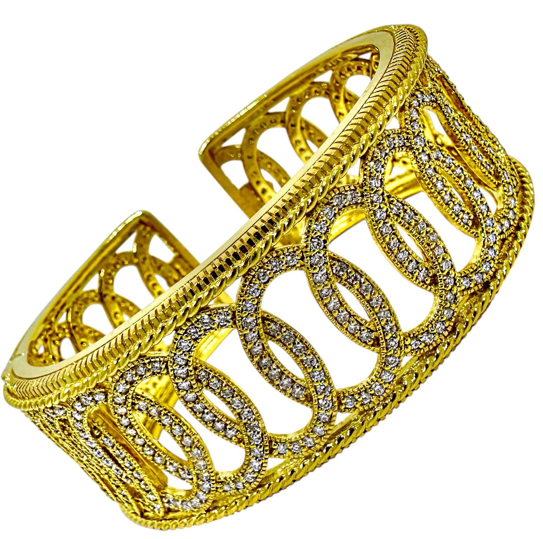 Elegant Bracelet manchette à charnière en or jaune 18 carats et diamants de Judith Ripka Vintage