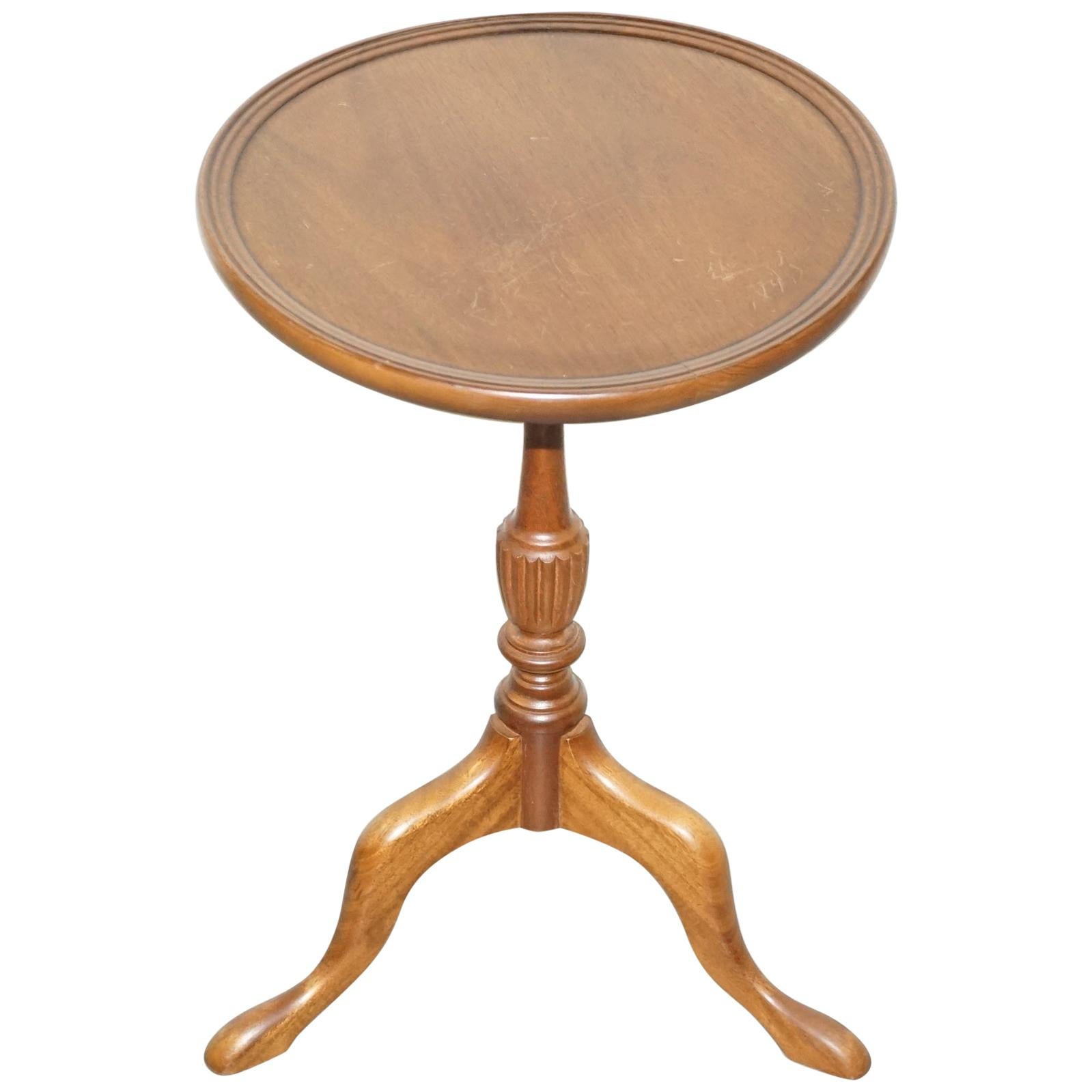 Elegant Vintage Hardwood Tripod Lamp Side End Wine Occasional Table Bowed Top