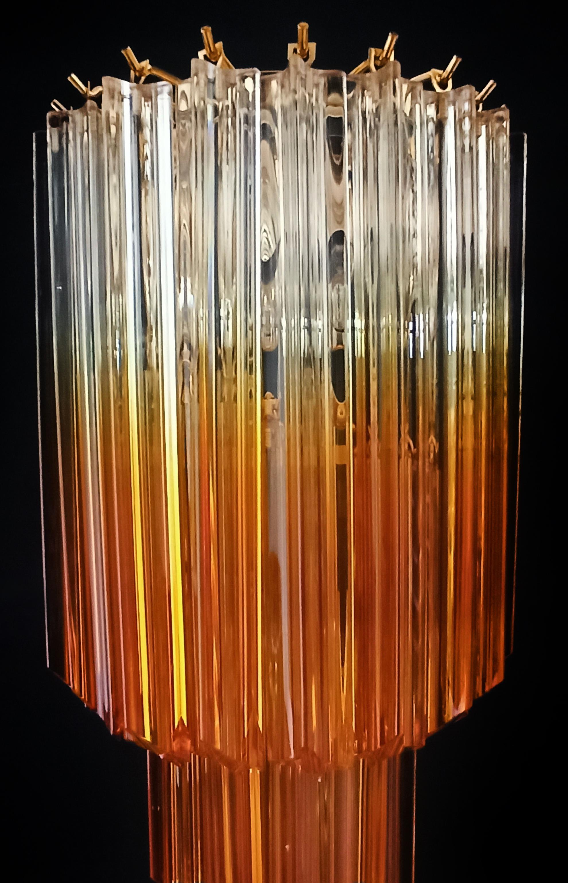 Elegant Vintage Murano wall sconce - 32 quadriedri transparent and amber prism For Sale 11