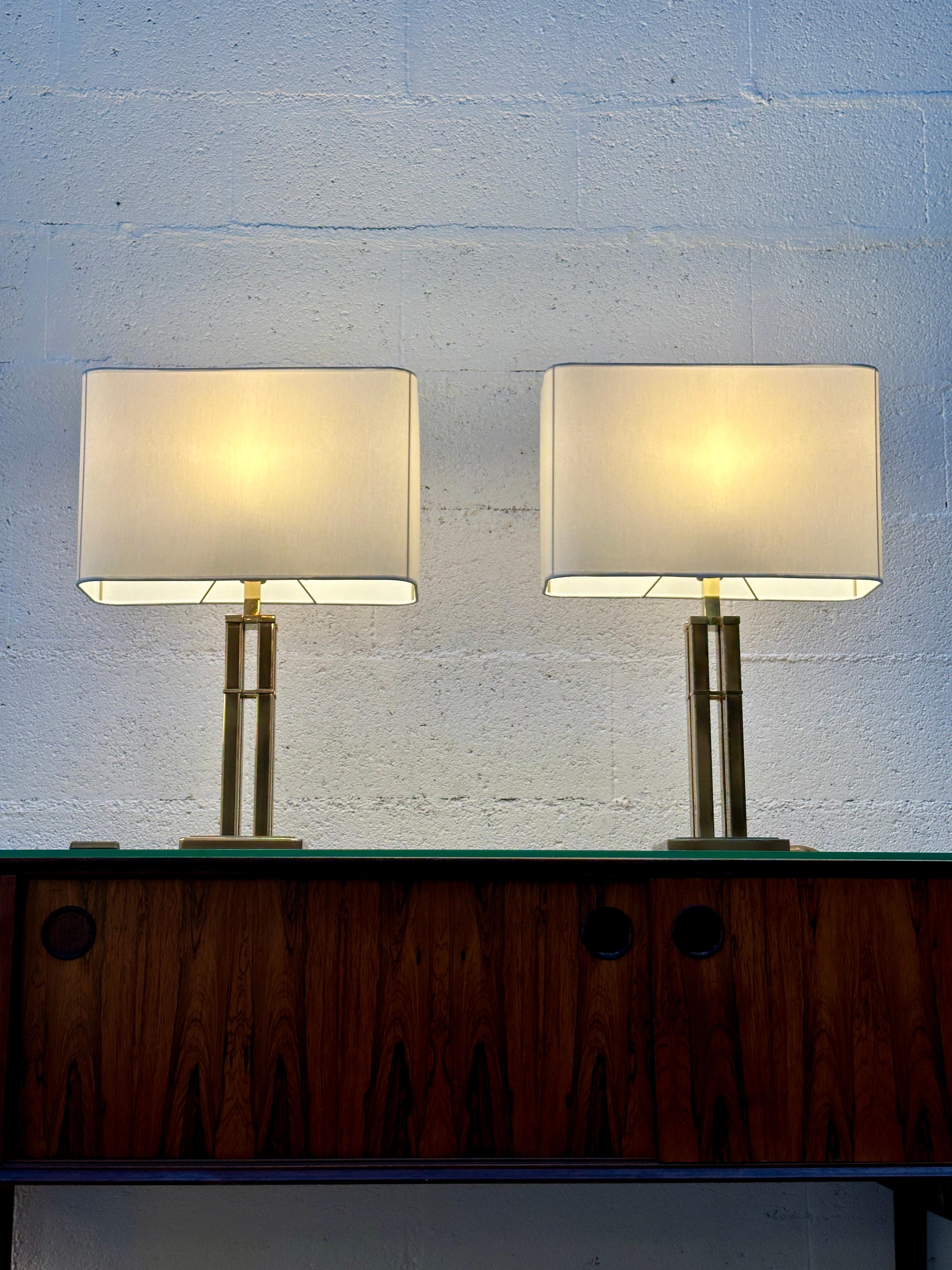 Elegant vintage pair of Romeo Rega-style table lamps, Italy circa 1970s For Sale 3