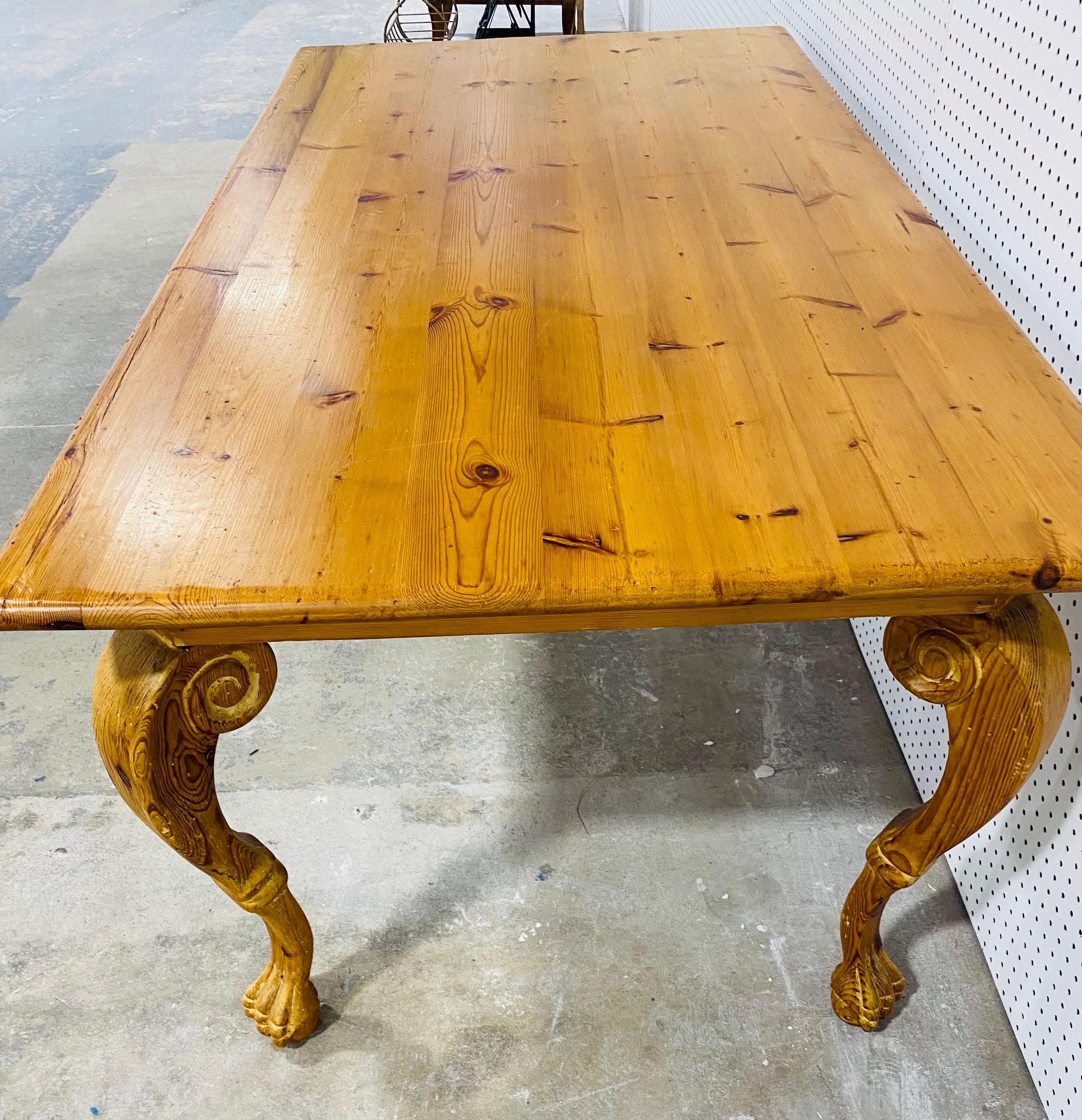 Late 20th Century Elegant vintage scrubbed pine dining table/writing table For Sale