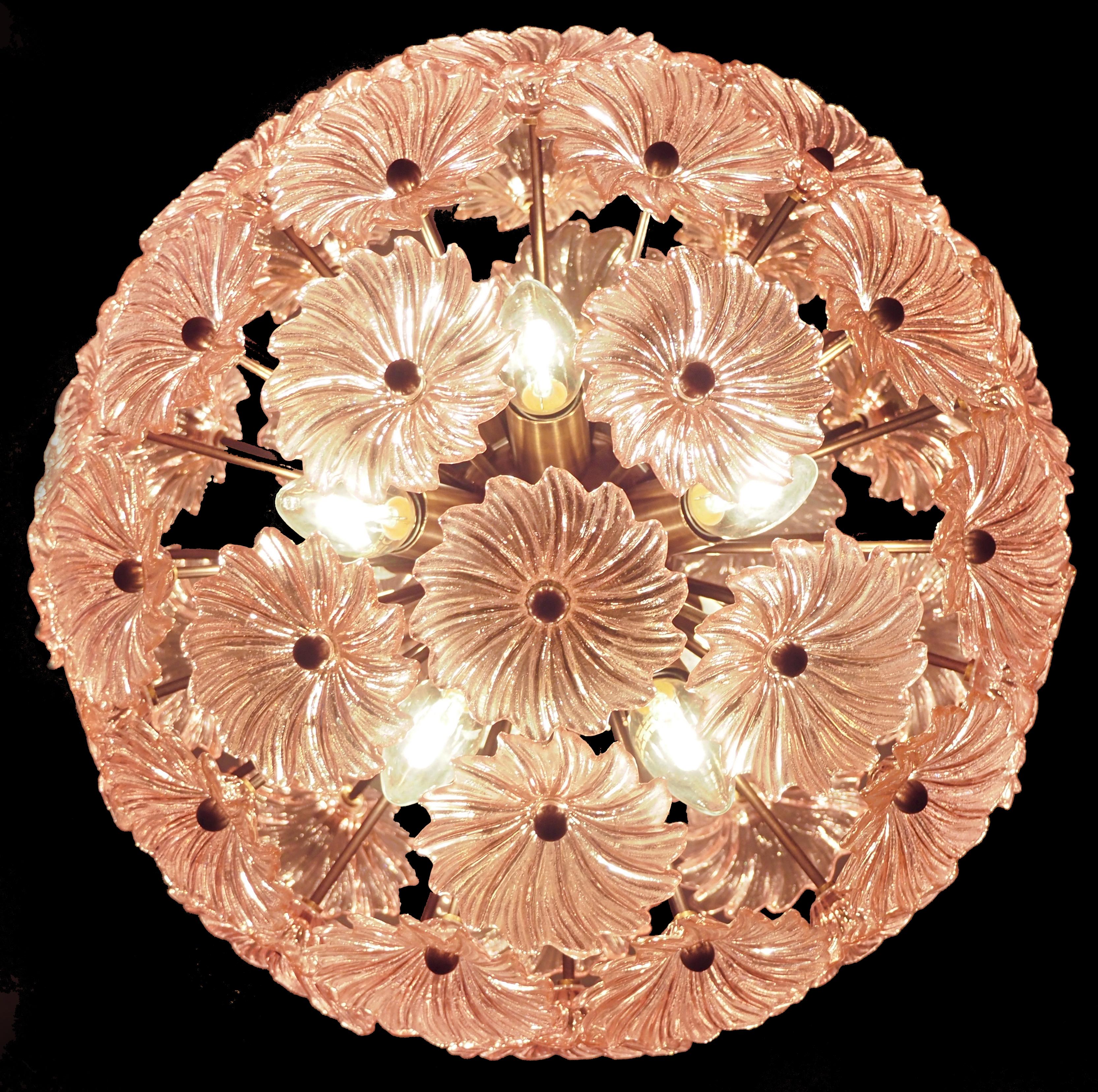 Elegant Vintage Sputnik Italian crystal chandelier – 51 Daisy PINK glasses For Sale 4