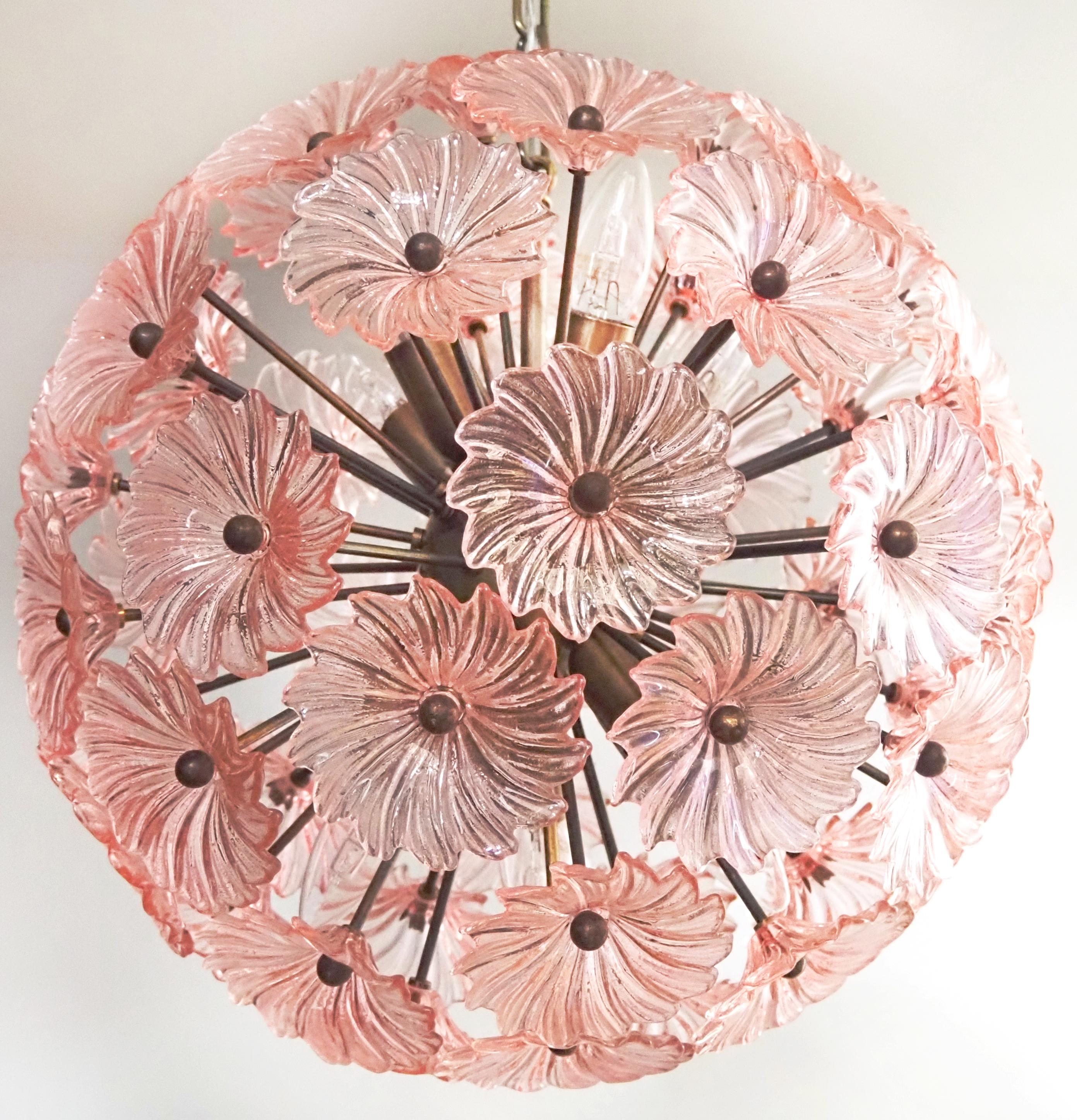 Elegance Vintage Sputnik chandelier en cristal italien - 51 verres Daisy PINK en vente 6