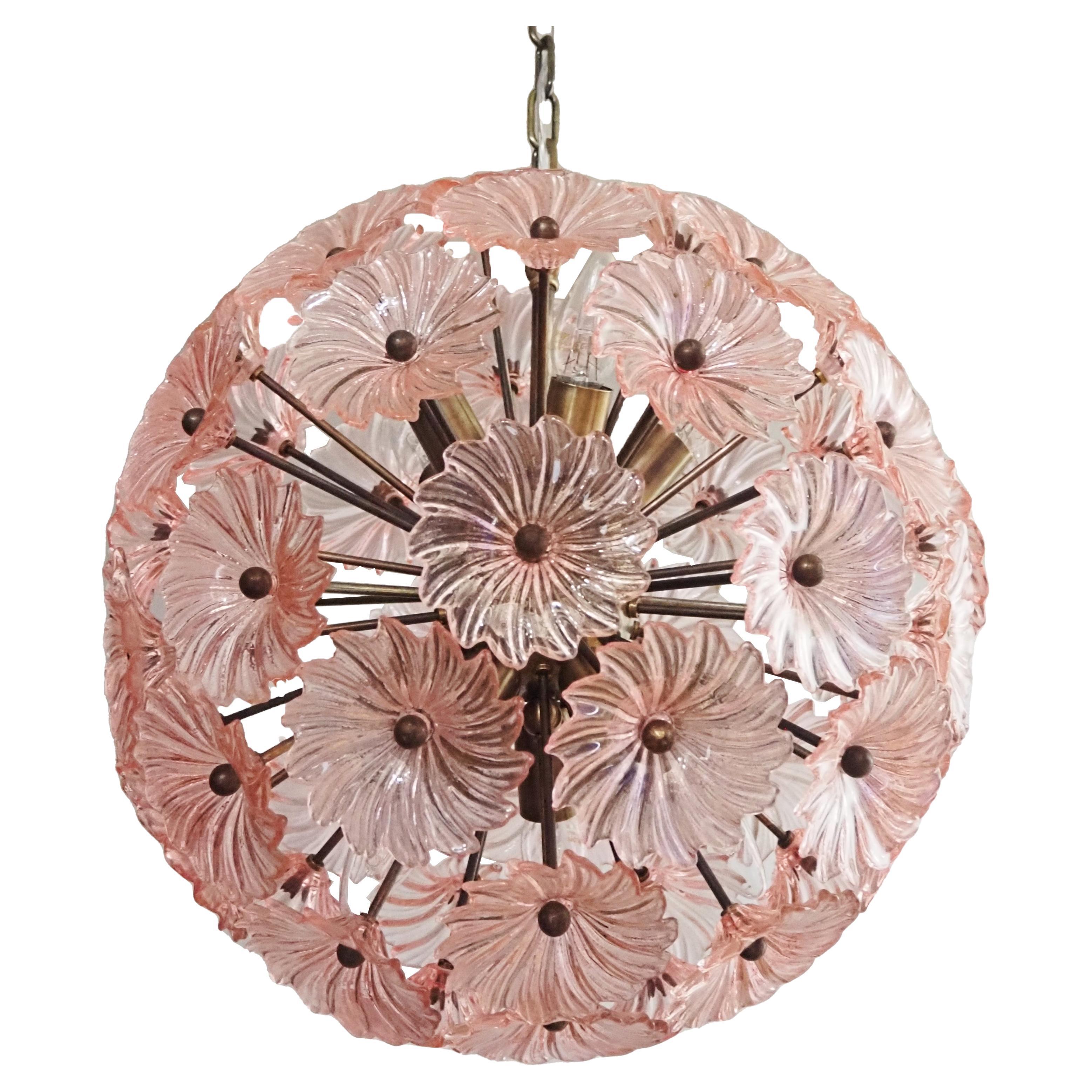 Elegant Vintage Sputnik Italian crystal chandelier – 51 Daisy PINK glasses For Sale