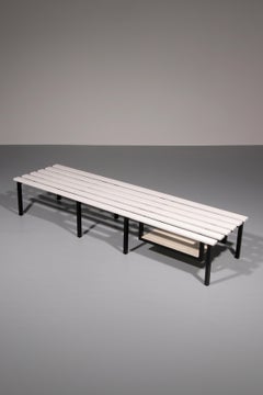Elegant Vintage White Wooden Bench with Black Metal Frame – A Timeless Design