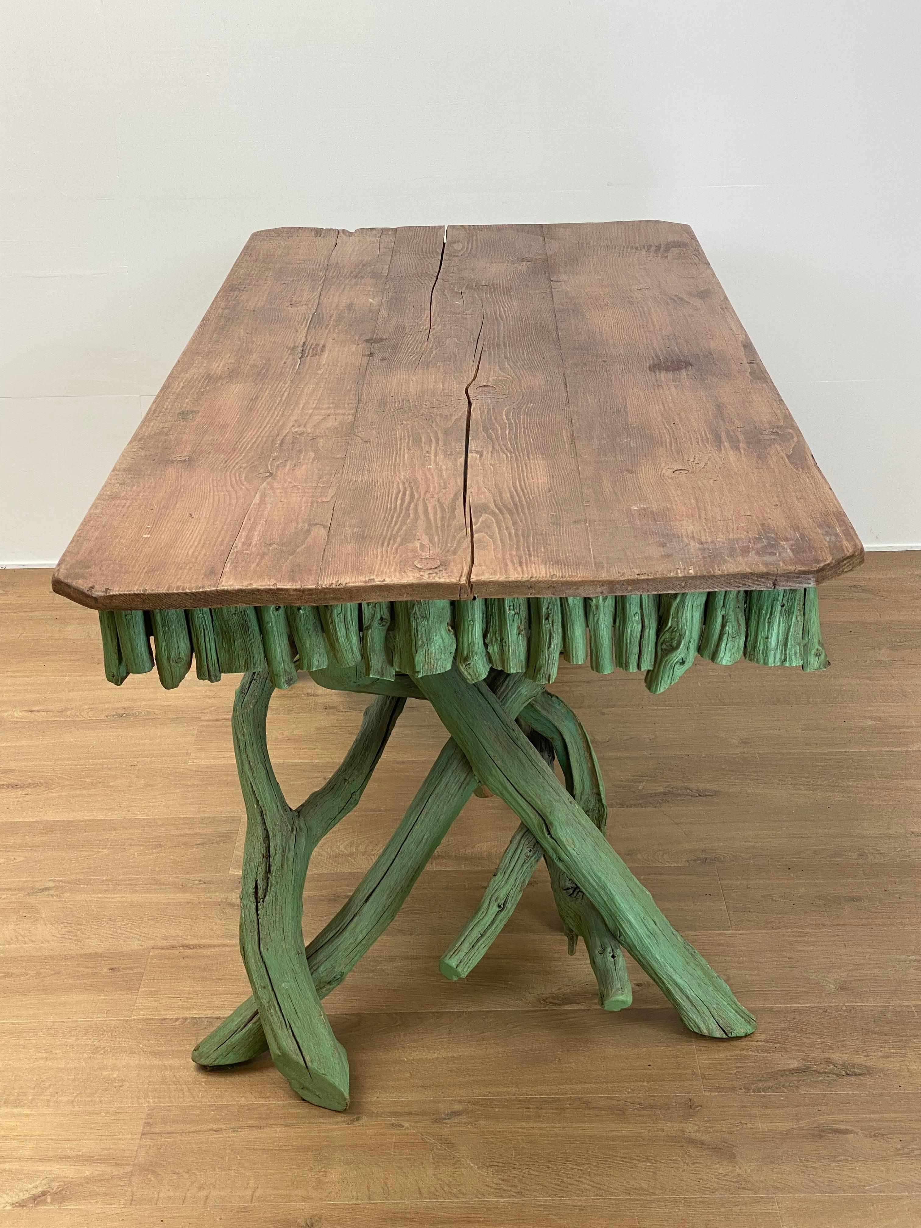 Elegant Vintage Wooden Branch Tables in a  Vivid Green Color For Sale 4
