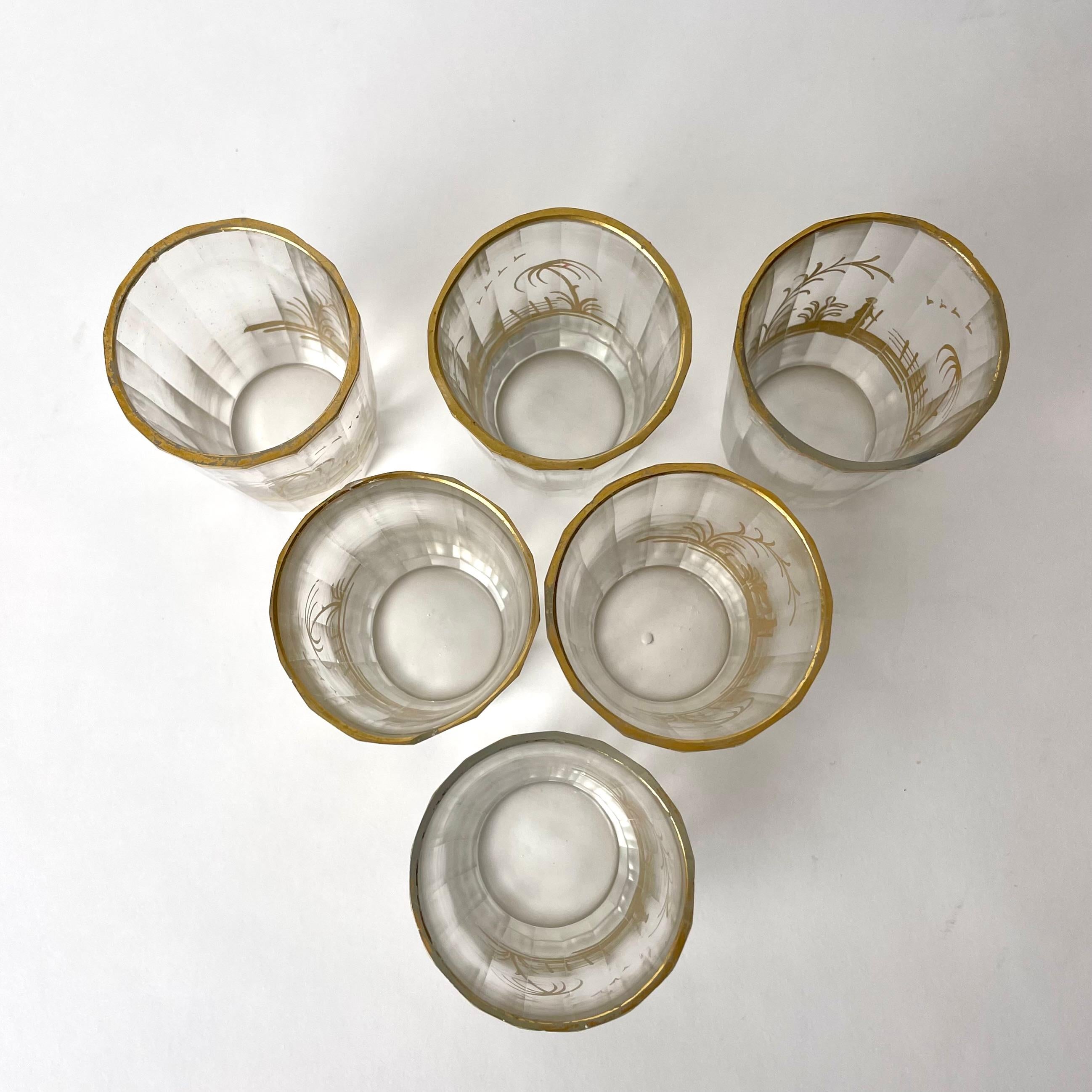 Elegance du service à vodka en verre de cristal de la première moitié du 19e siècle en vente 2