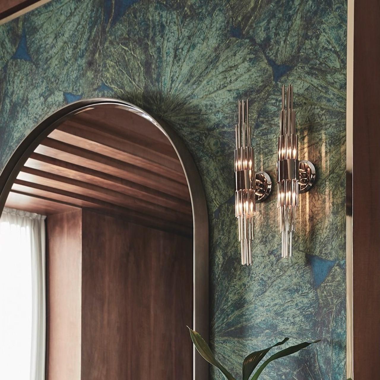 XXIe siècle et contemporain Elegance Wall Light avec de longs tubes en laiton plaqué or en vente