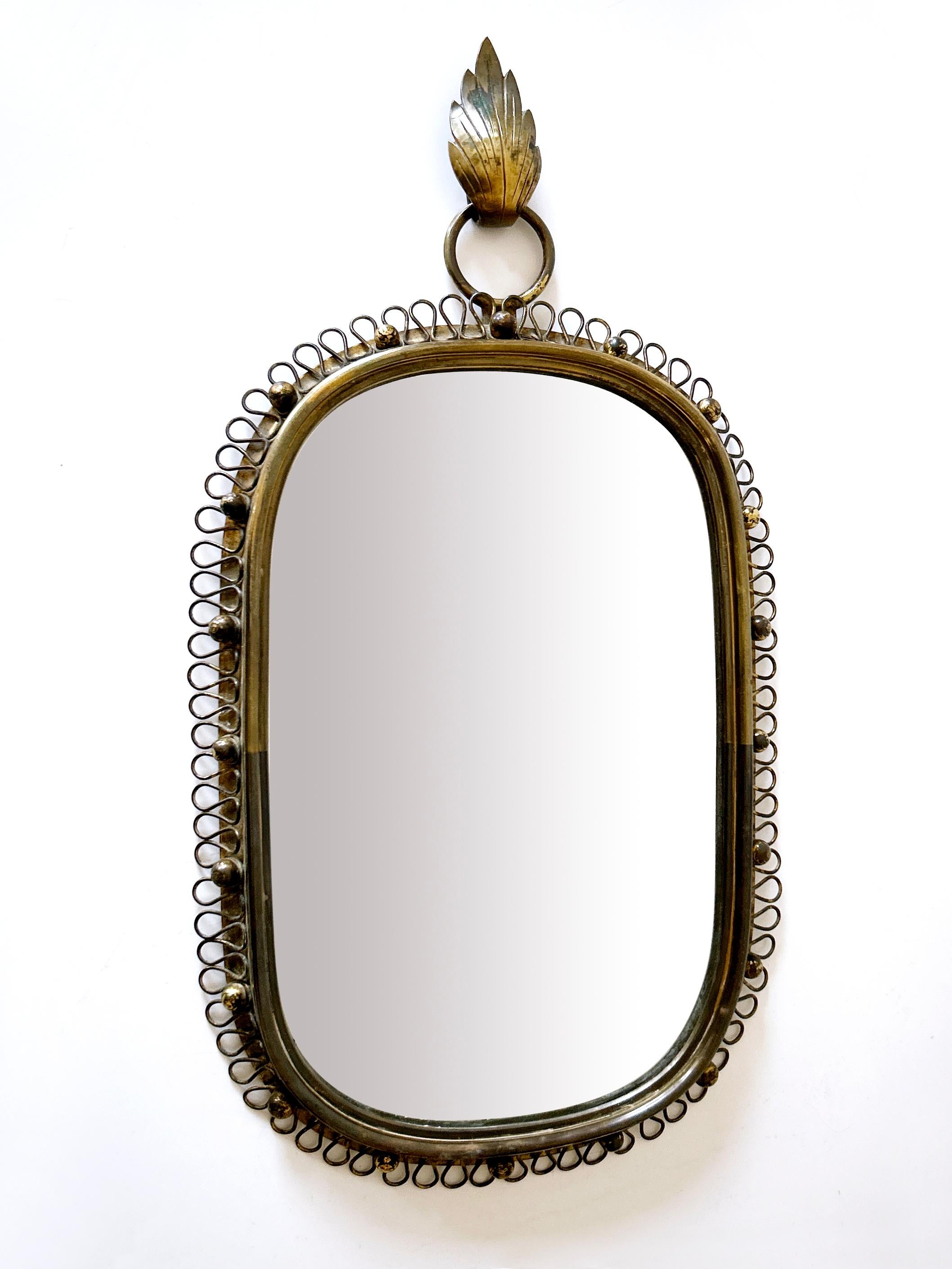 Suédois Elegant Wall-Mounted Mirror by Josef Frank for Svenkst Tenn Sweden 1950s en vente