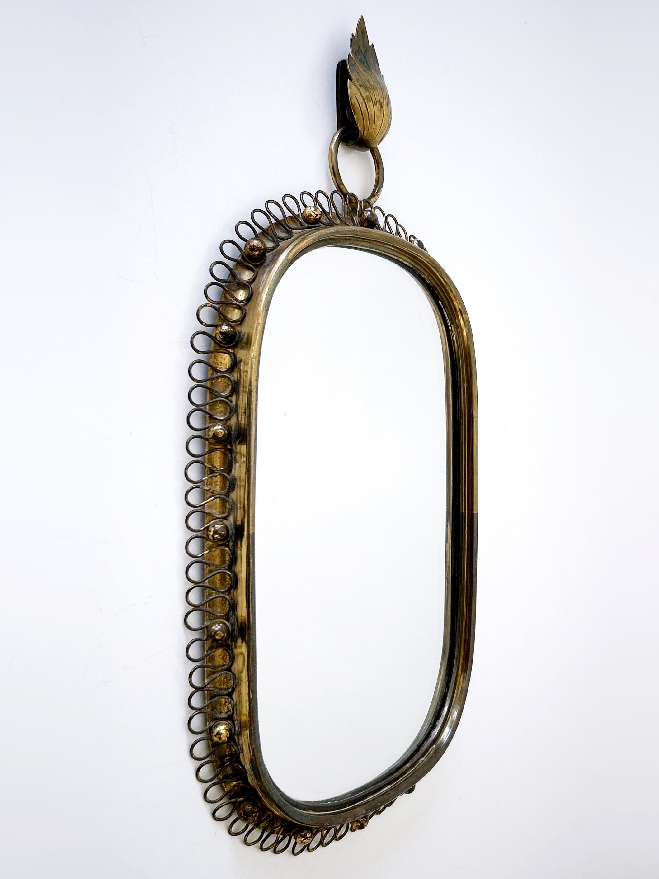 Elegant Wall-Mounted Mirror by Josef Frank for Svenkst Tenn Sweden 1950s en vente 1