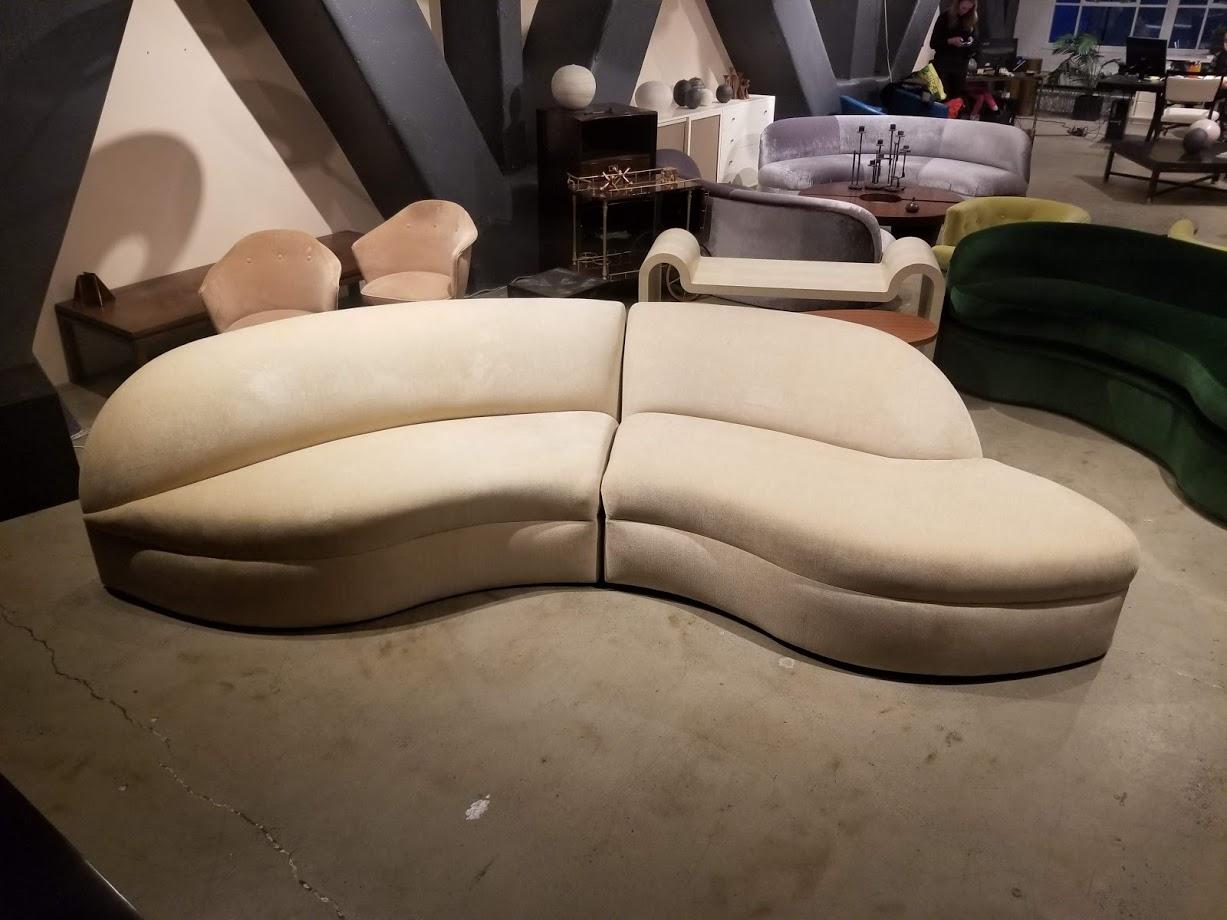 Modern Elegant Weiman Preview Sectional Serpentine Curved Sofa