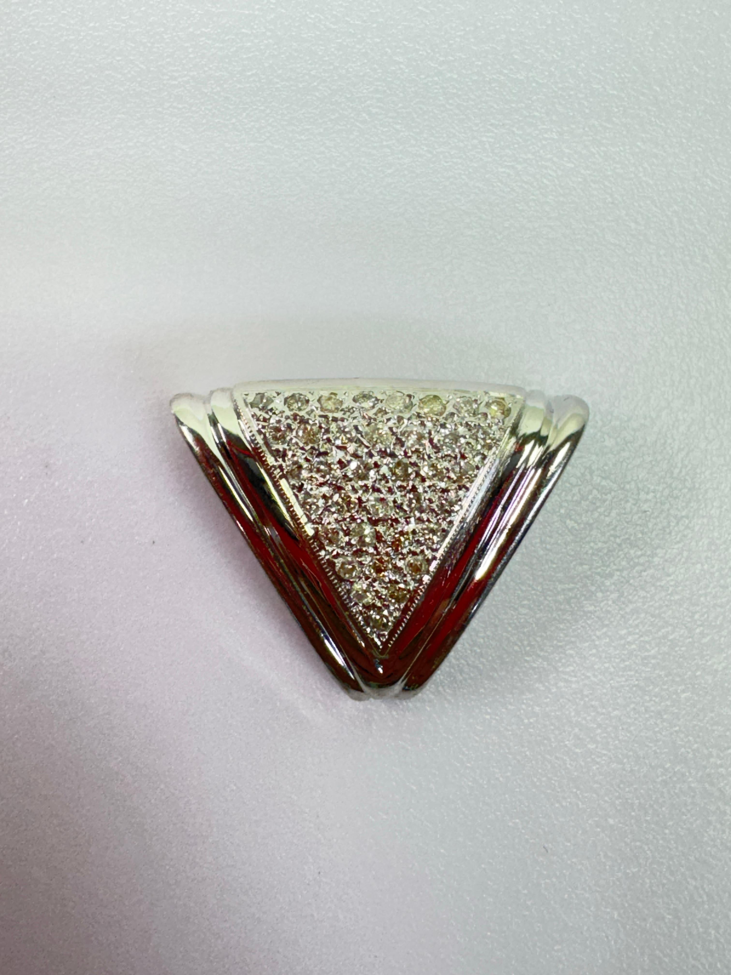 Elegante pendente con diamante in oro bianco In condizioni buone in vendita a Palm Desert, CA