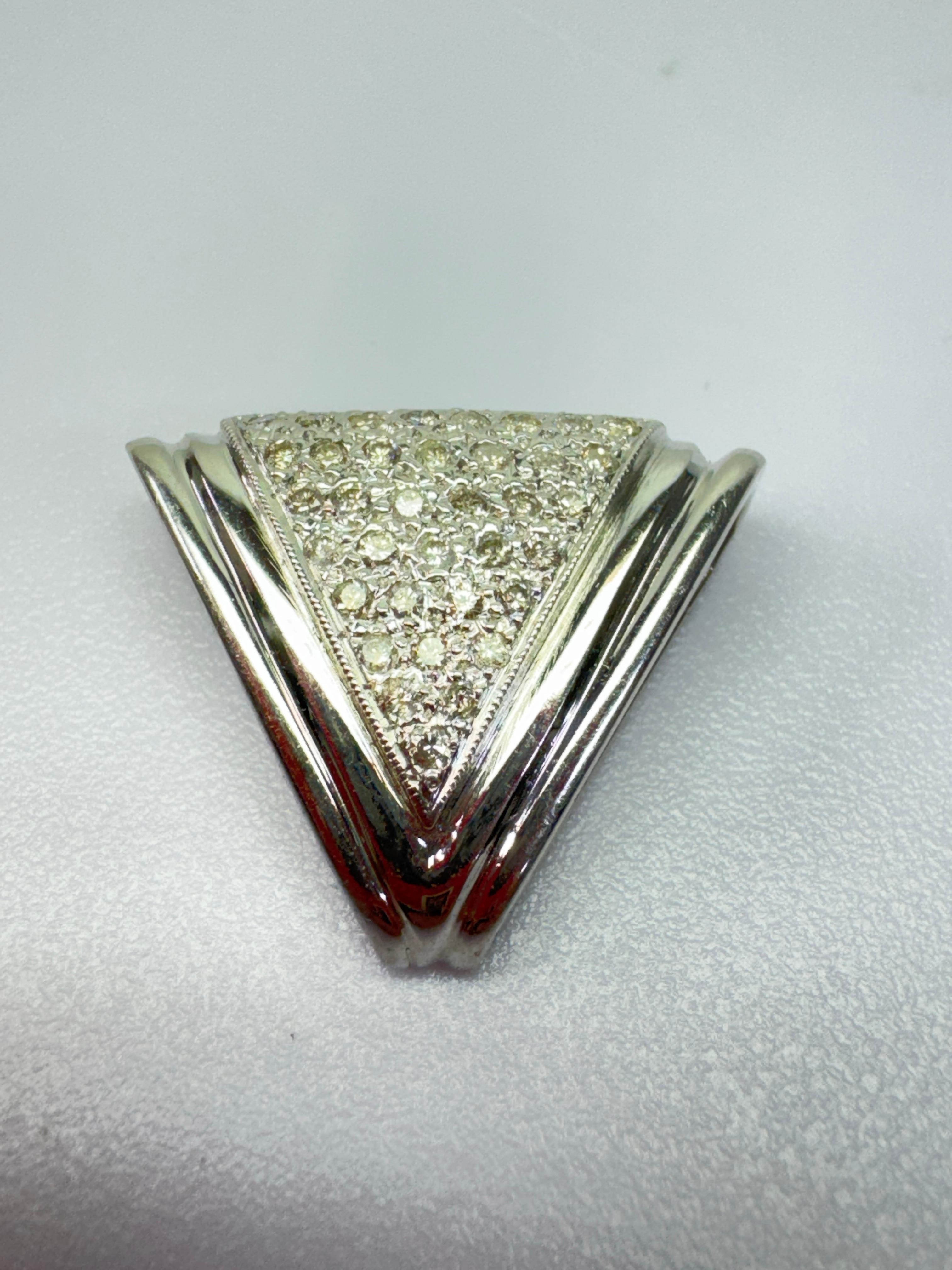 Elegante pendente con diamante in oro bianco in vendita 2