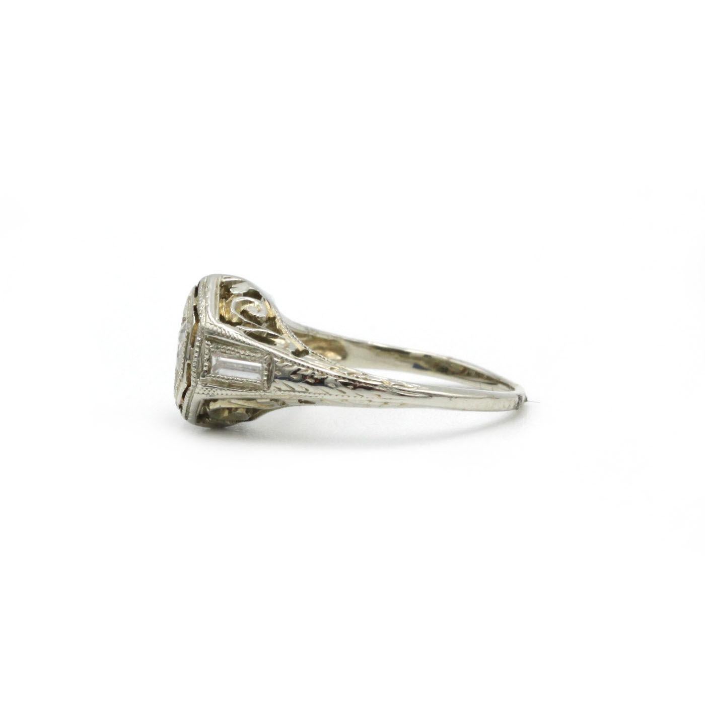 Art Deco Elegant White Gold Ring with Round Brilliant and Baguette Diamonds