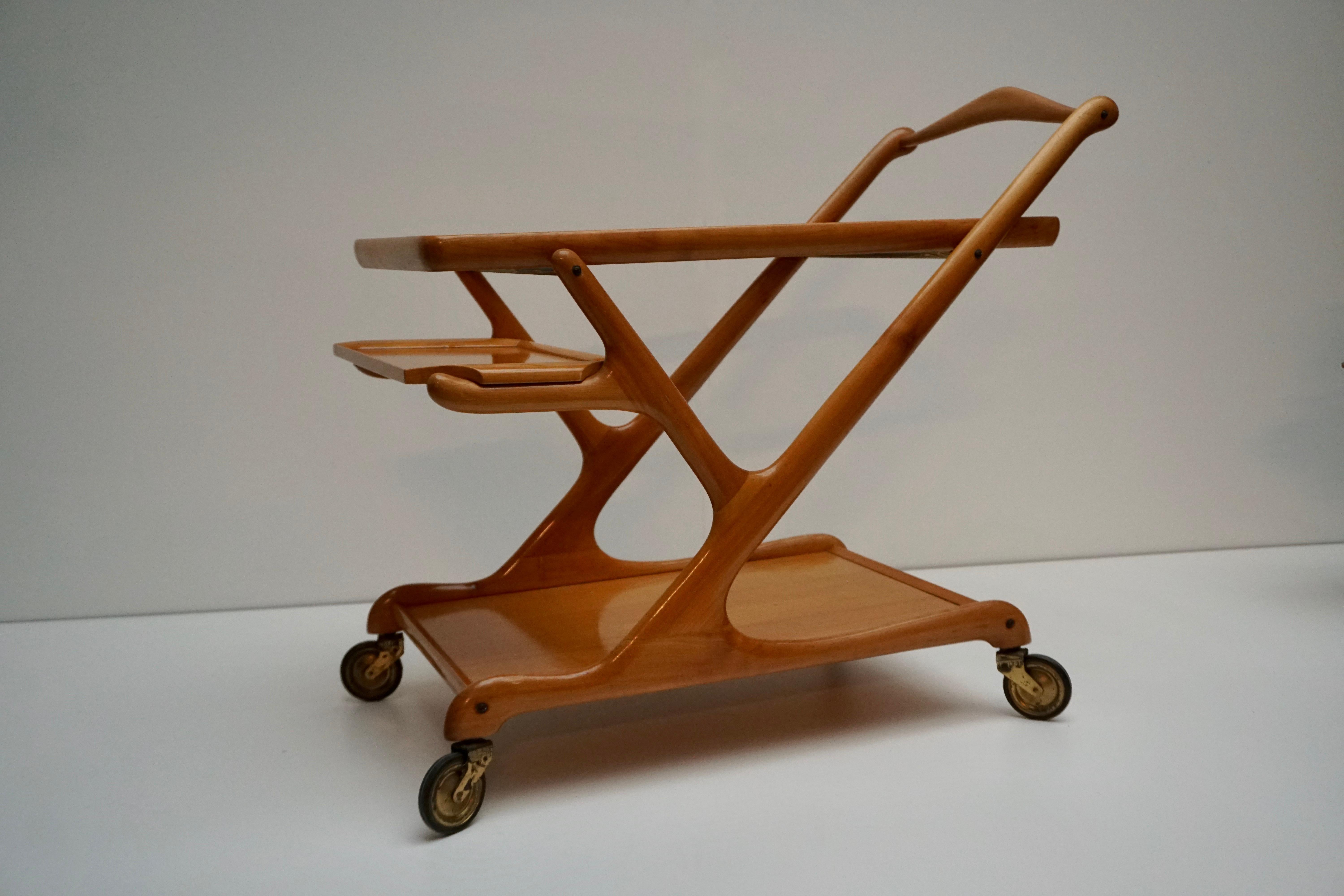 Italian Elegant Wooden Bar Cart Serving Trolley, Italy, 1950s For Sale
