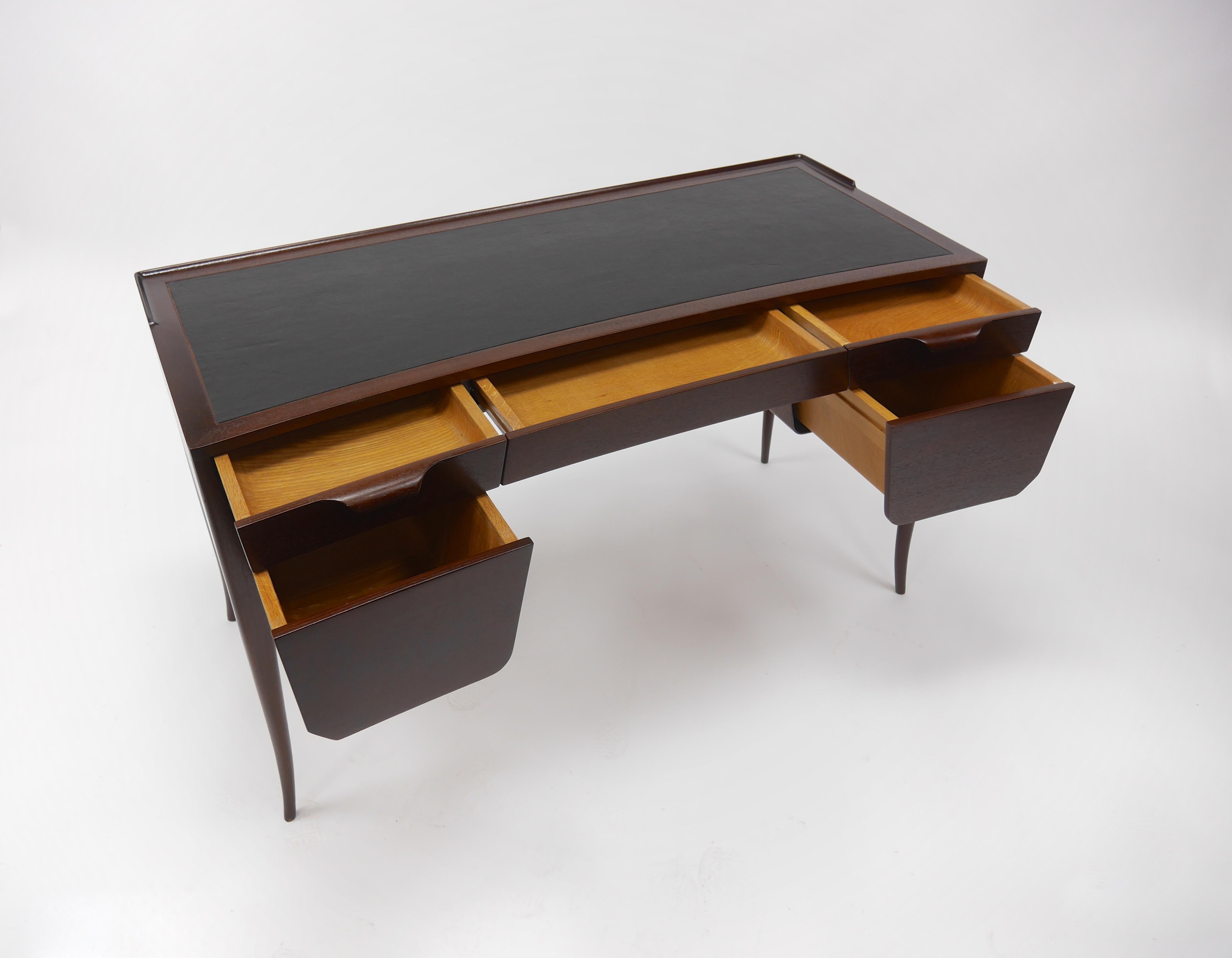Leather Elegant writing desk by Edward Wormley for Dunbar