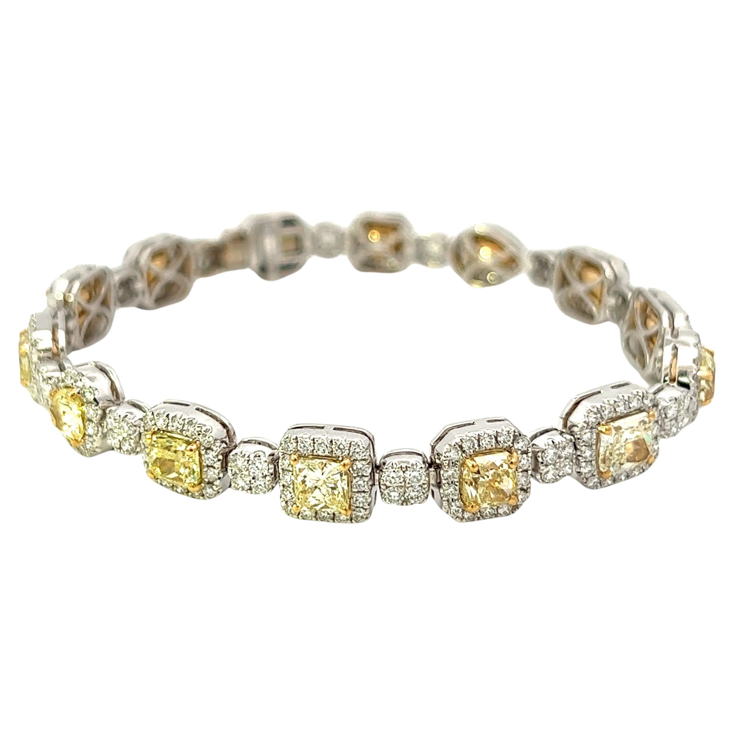 Elegantes Armband mit gelben Diamanten im Angebot