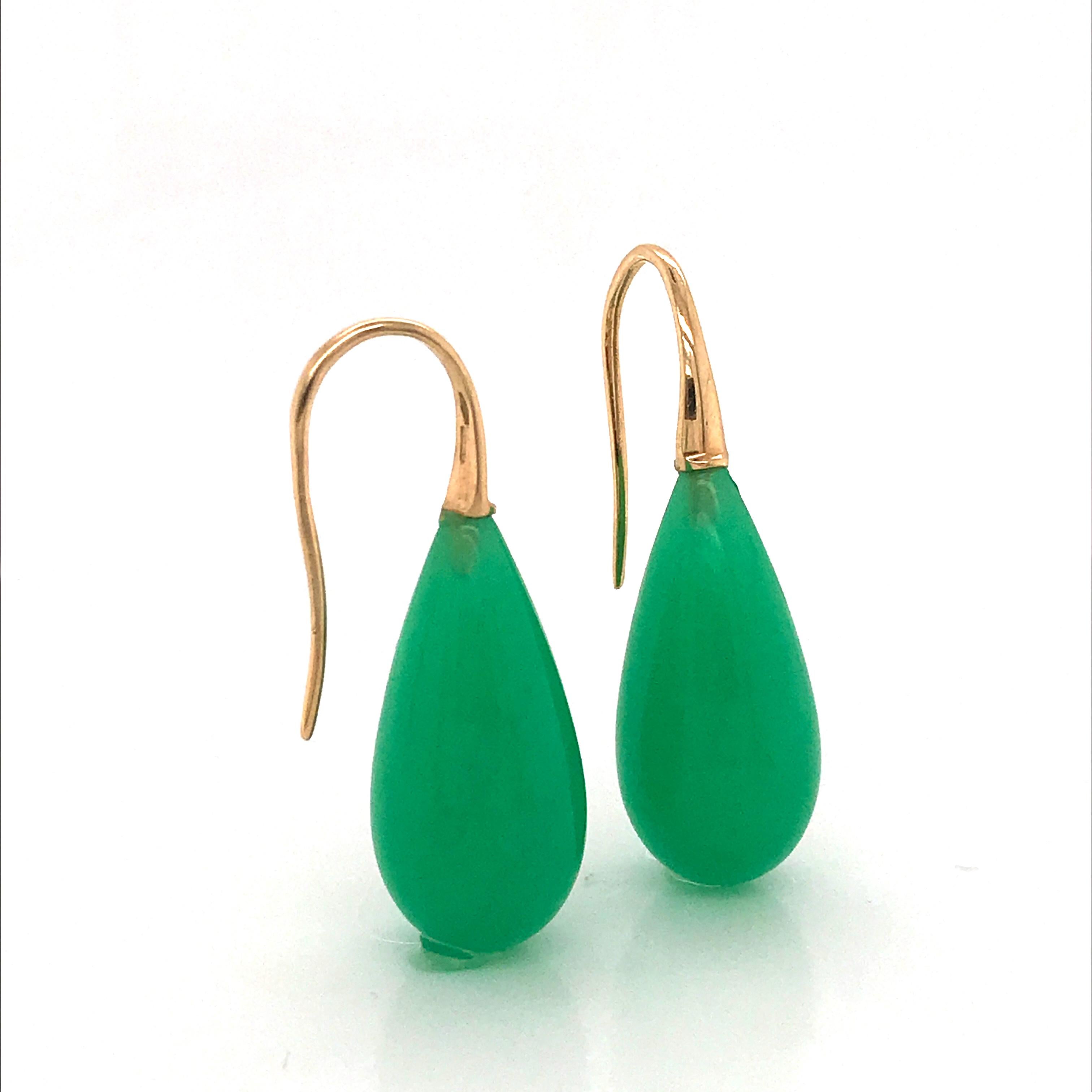 Elegant Yellow Gold and Jade Drop Earrings 18 Karat 5