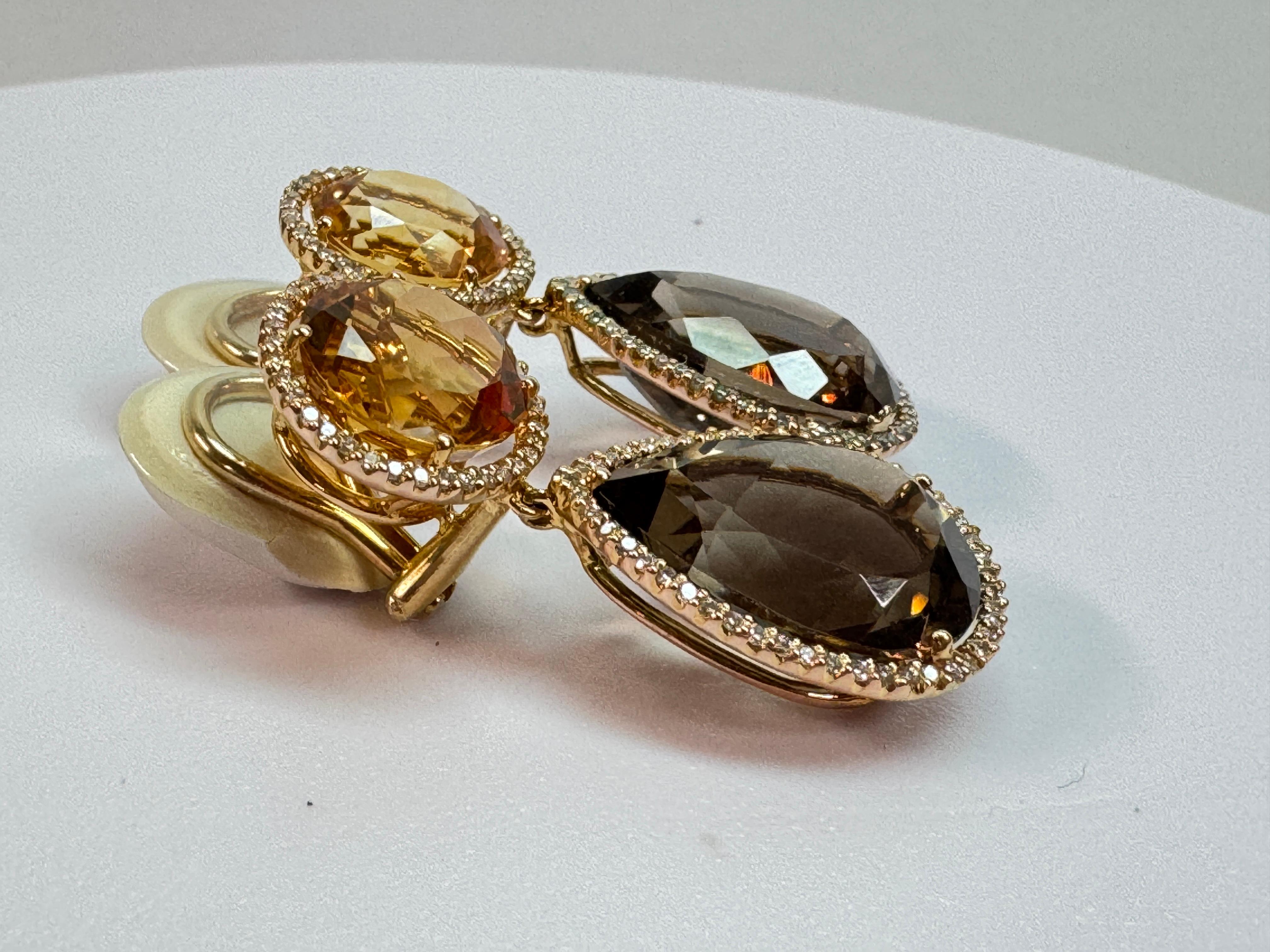 Eleganti orecchini in oro giallo con citrino, topazio fumé e accenti di diamante in vendita 2