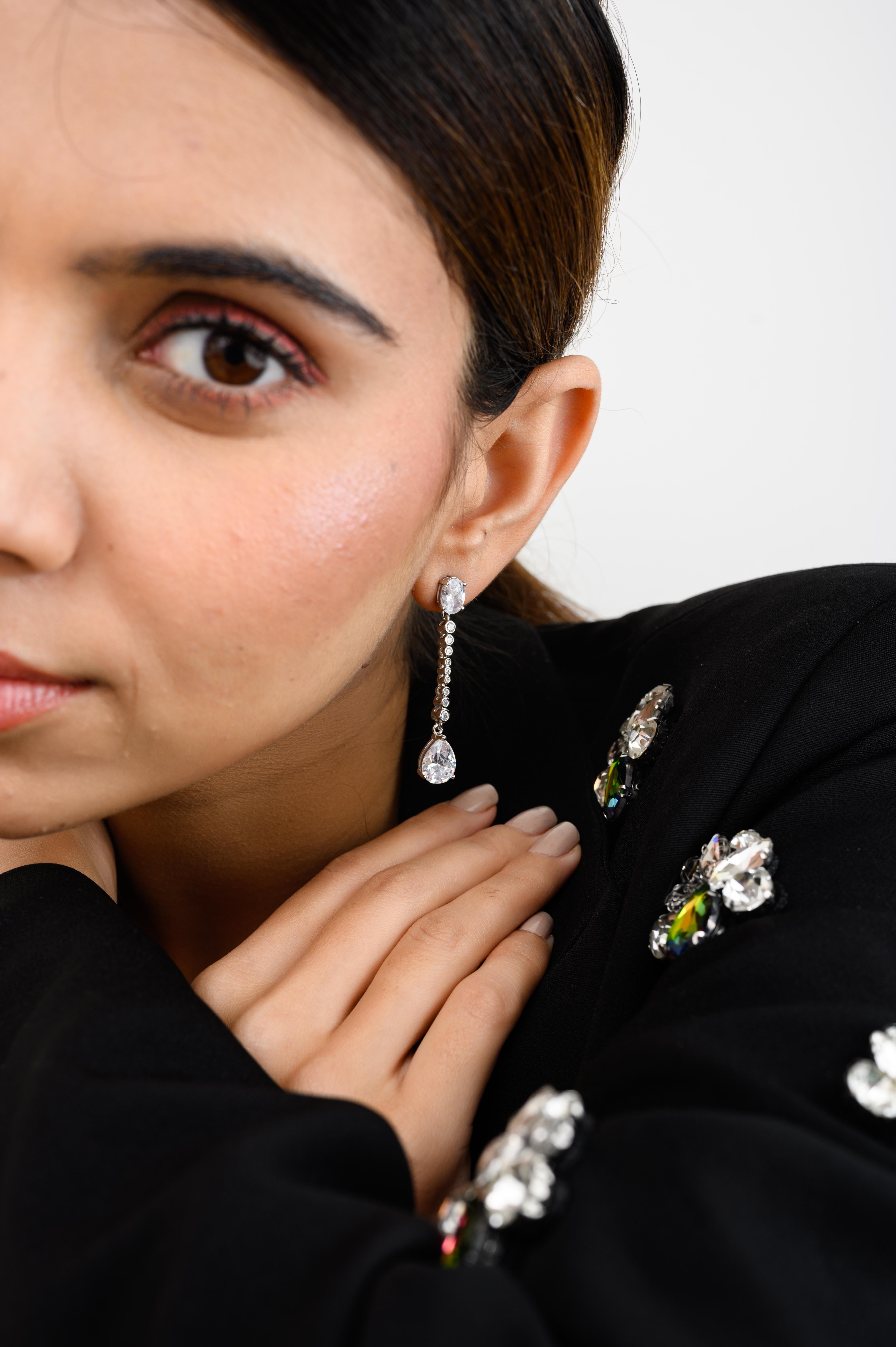 Elegant Zircon Long Dangle Drop Earrings for Valentine Gift in 925 Silver For Sale 2