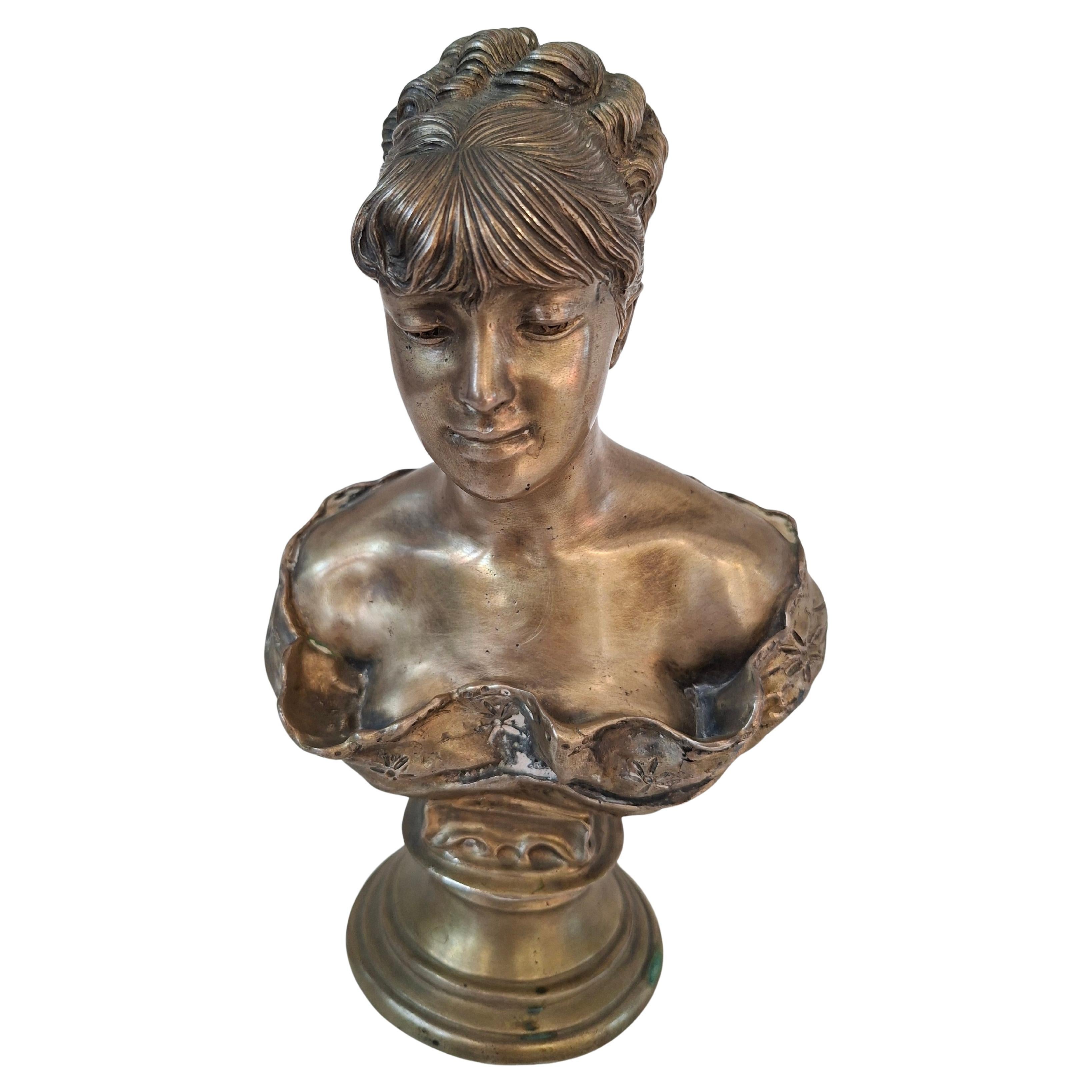 Elegant Bust of a Maiden in Brass For Sale