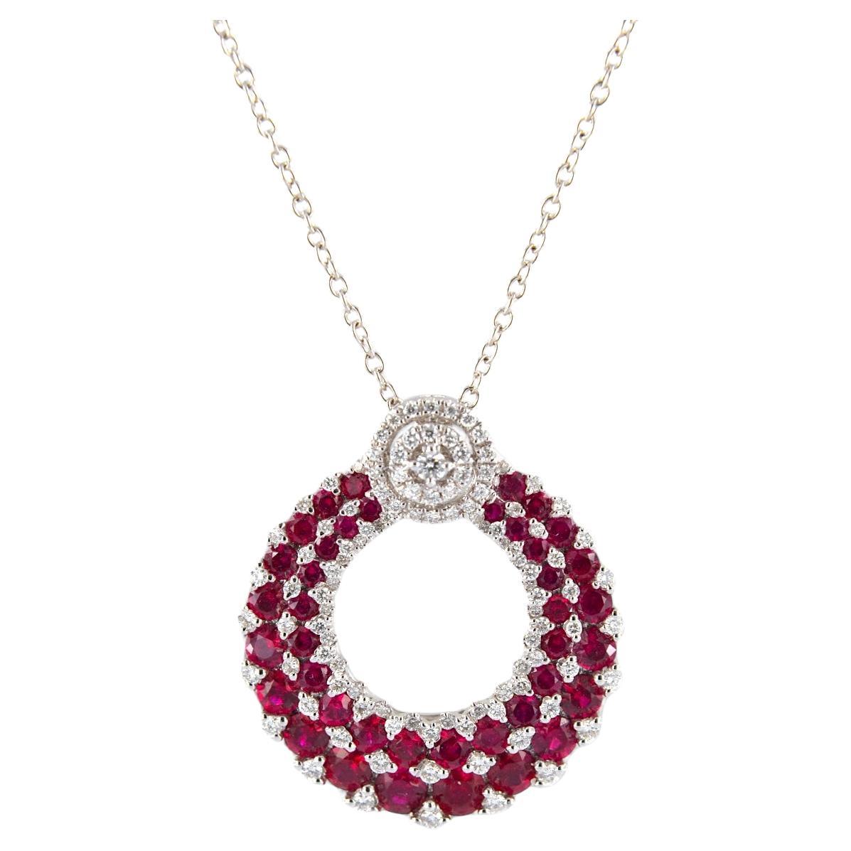 Elegant 18kt white gold pendant necklace with diamonds and rubies