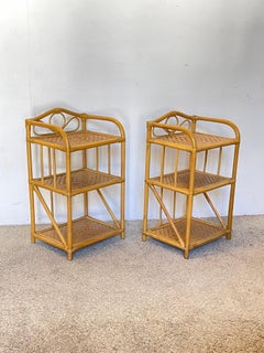 Élégante paire de tables basses en bambou et rotin à 3 étagères, années 70