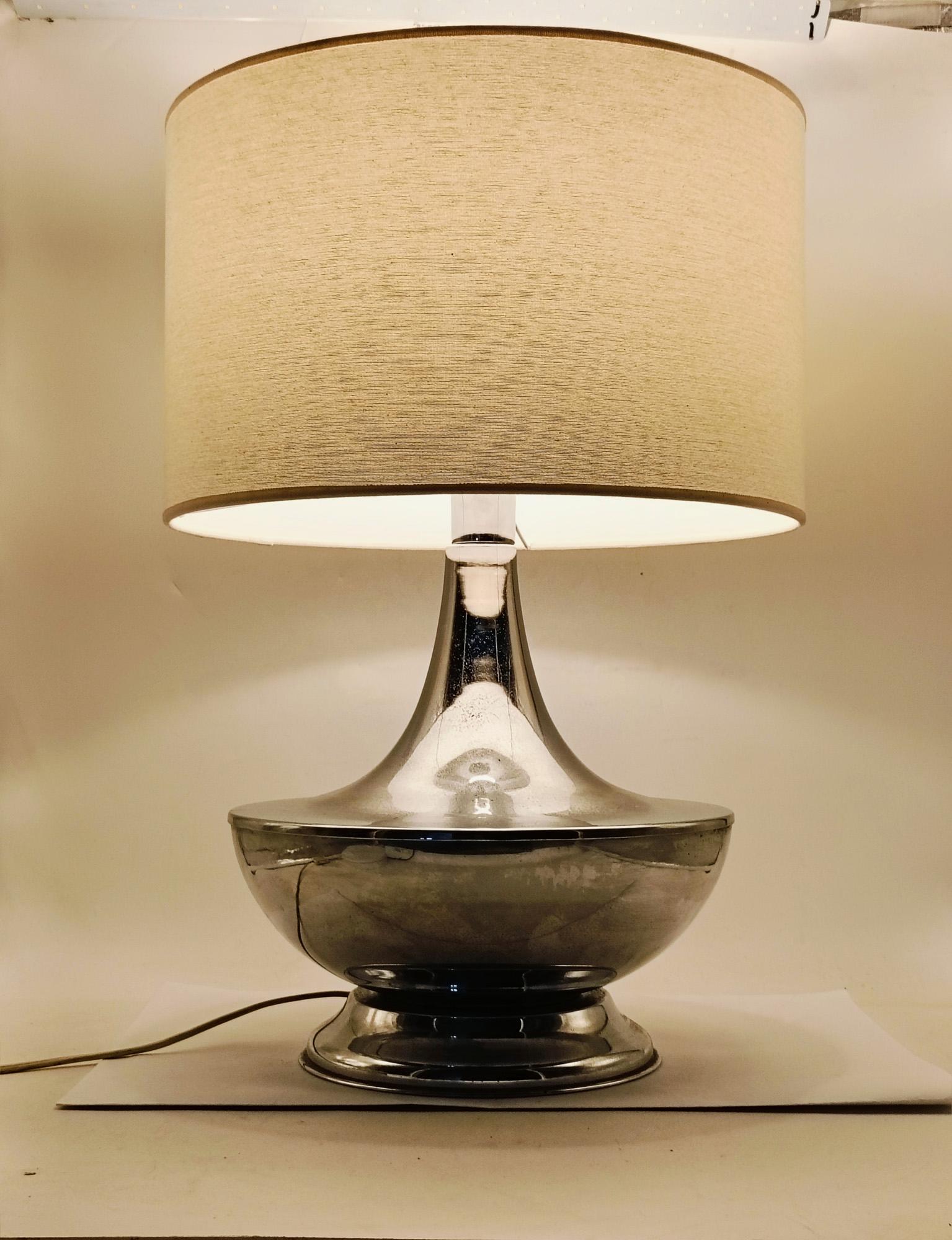 Elegante Lampada da Tavolo con Base Cromata, Italia 1970s In Good Condition For Sale In Naples, IT