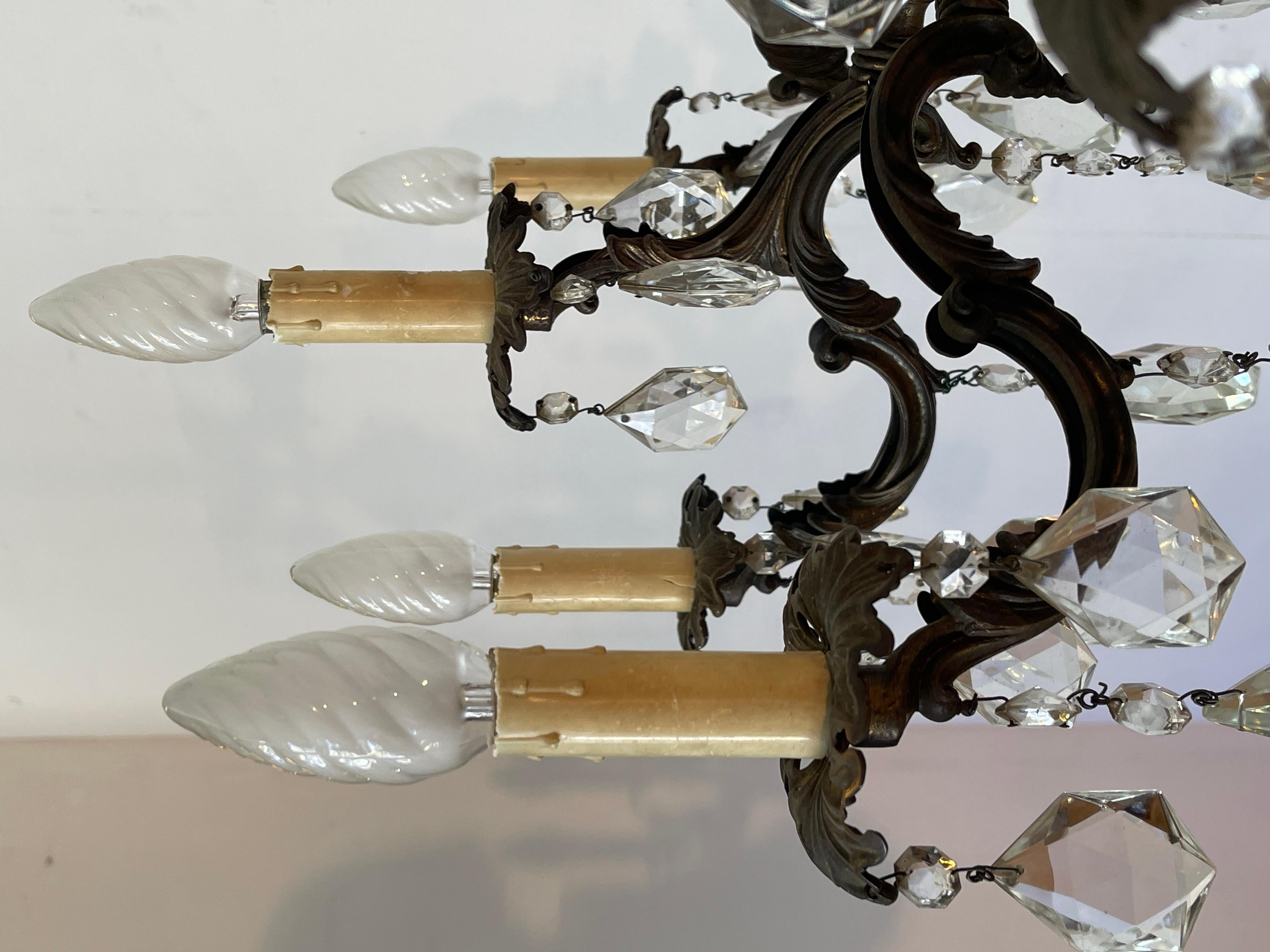 Elegante lampadario vintage in stile Classico con pendenti in Cristallo anni '40 in vendita 3
