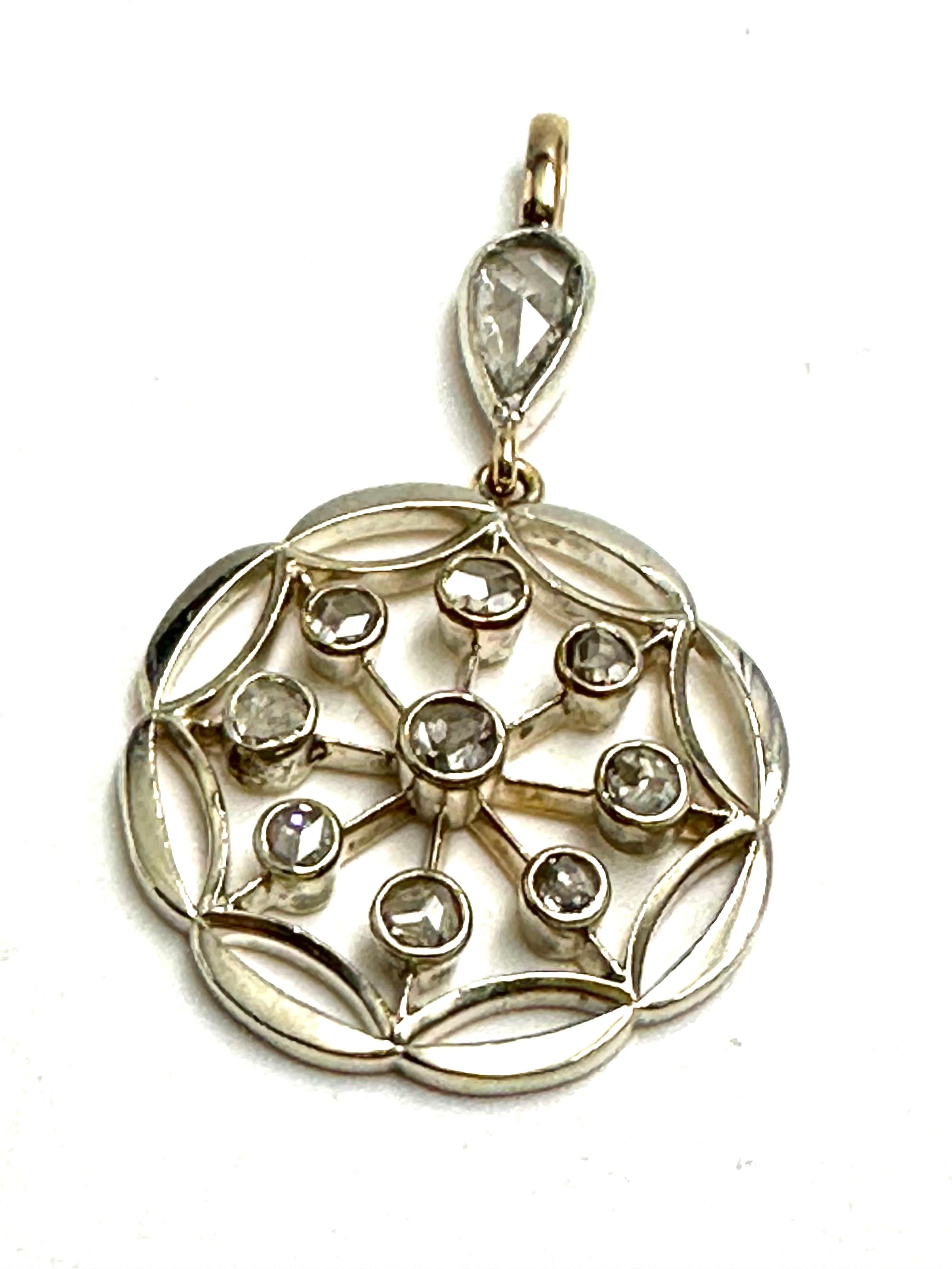 Romantique Élégant pendentif ottocentesco con diamanti « une rose » en vente