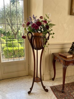 Eleganter Vintage-Vasenhalter aus Kirsche