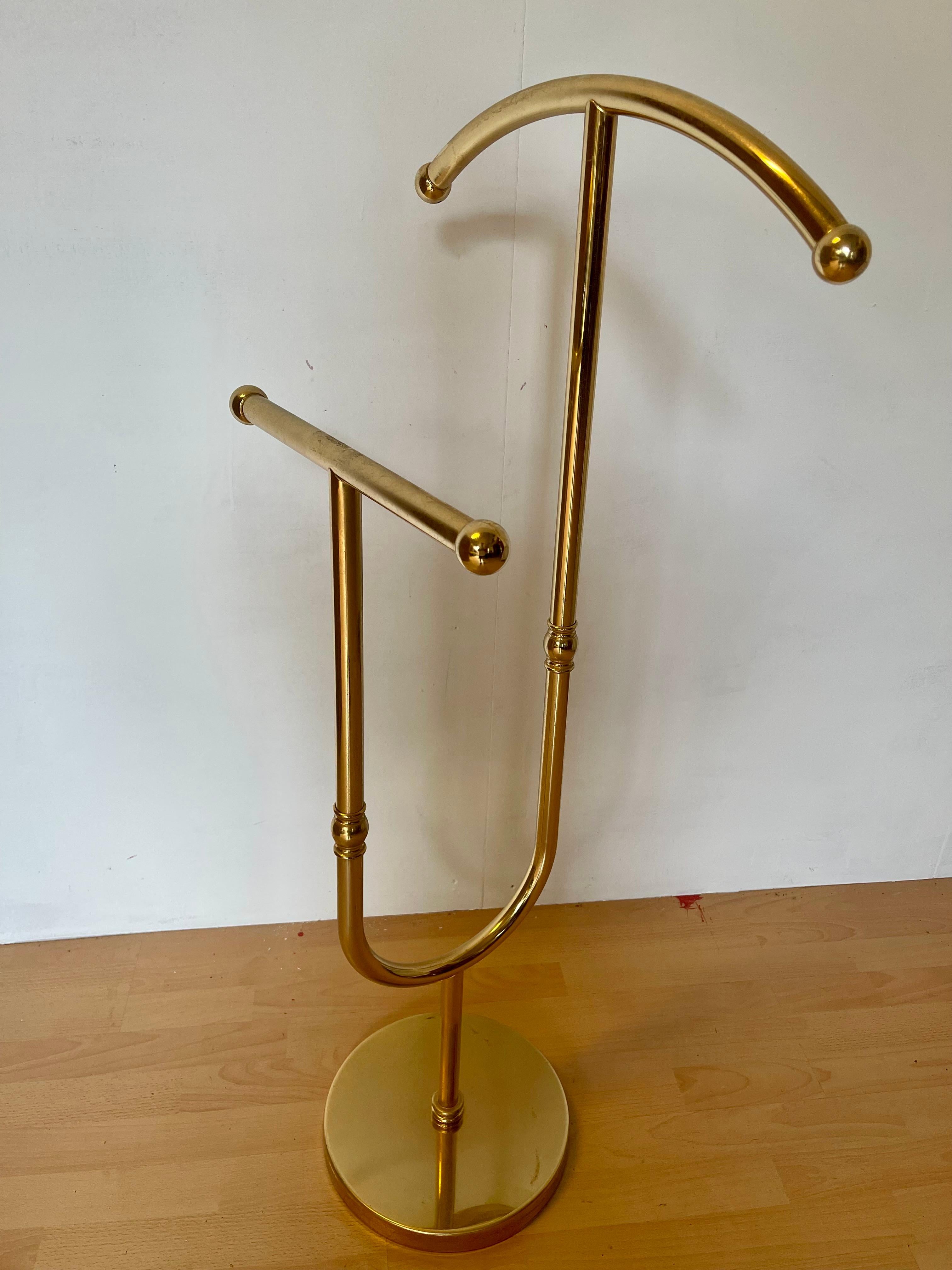 Neoclassico Elegante servomuto italiano da camera in ottone lucido, stile classico anni '70 in vendita