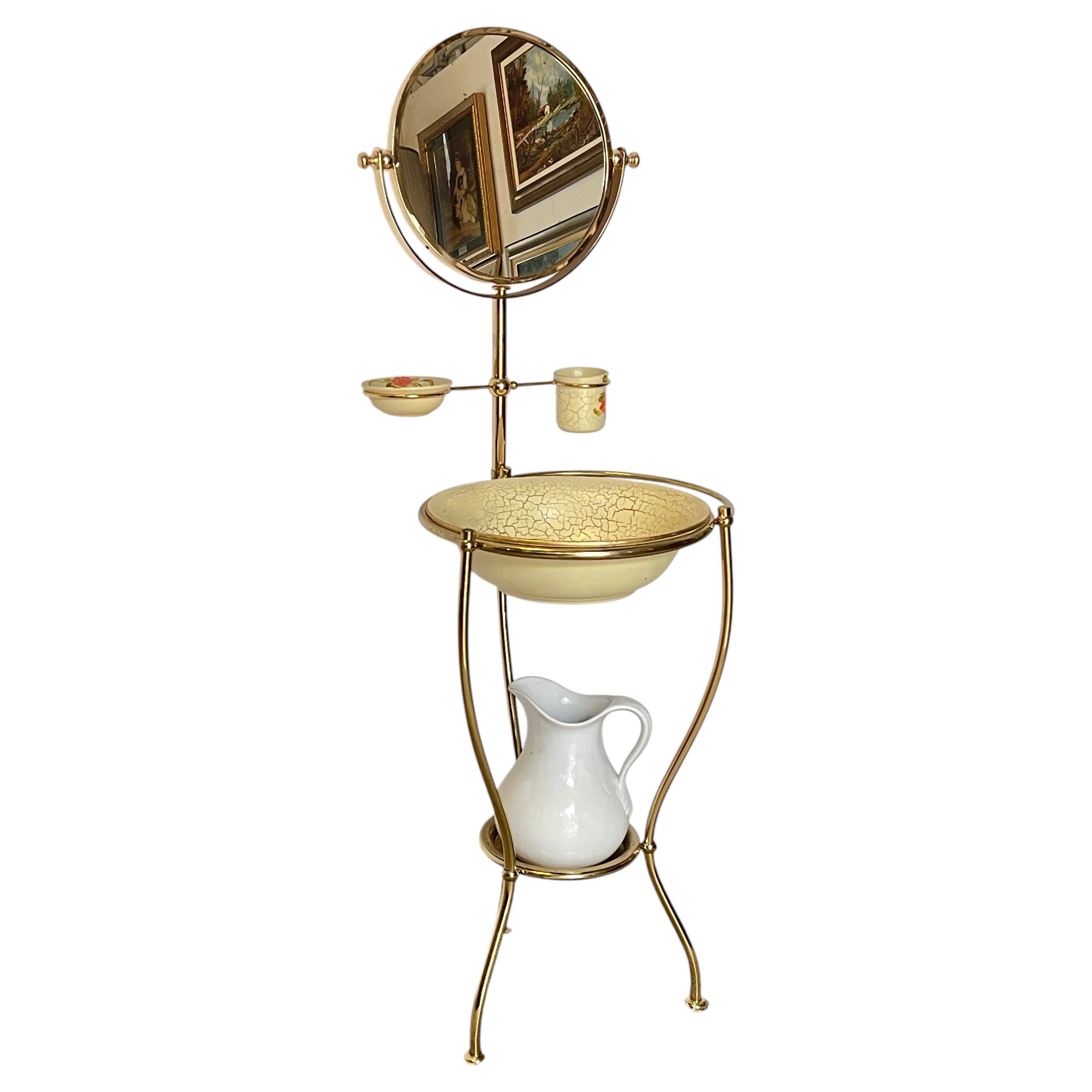 Elegant brass dressing table set with mirror, Italian, 1970s For Sale