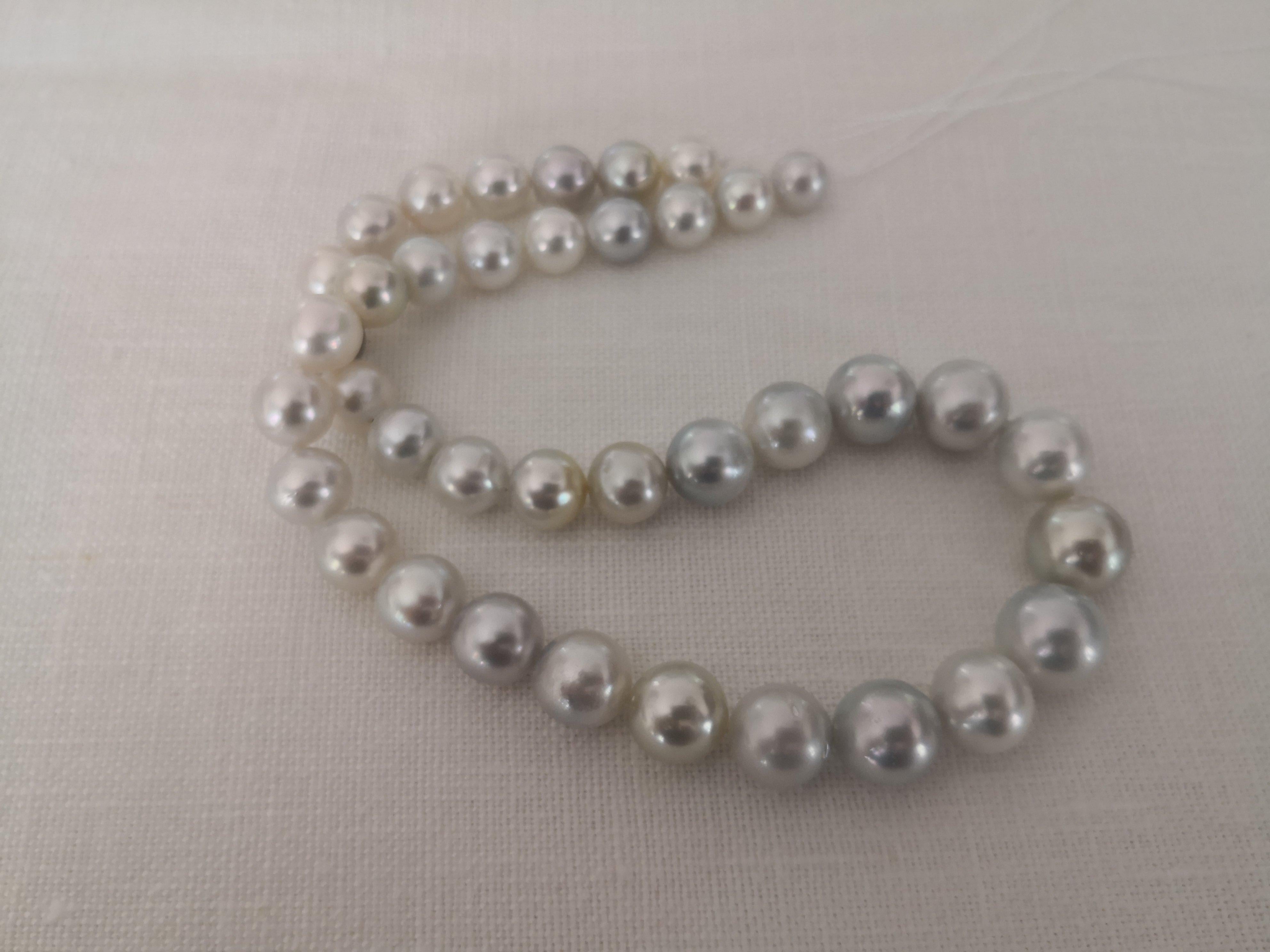 Bead Elegante Silver Natural Color South Sea Pearls with High Luster and Orient