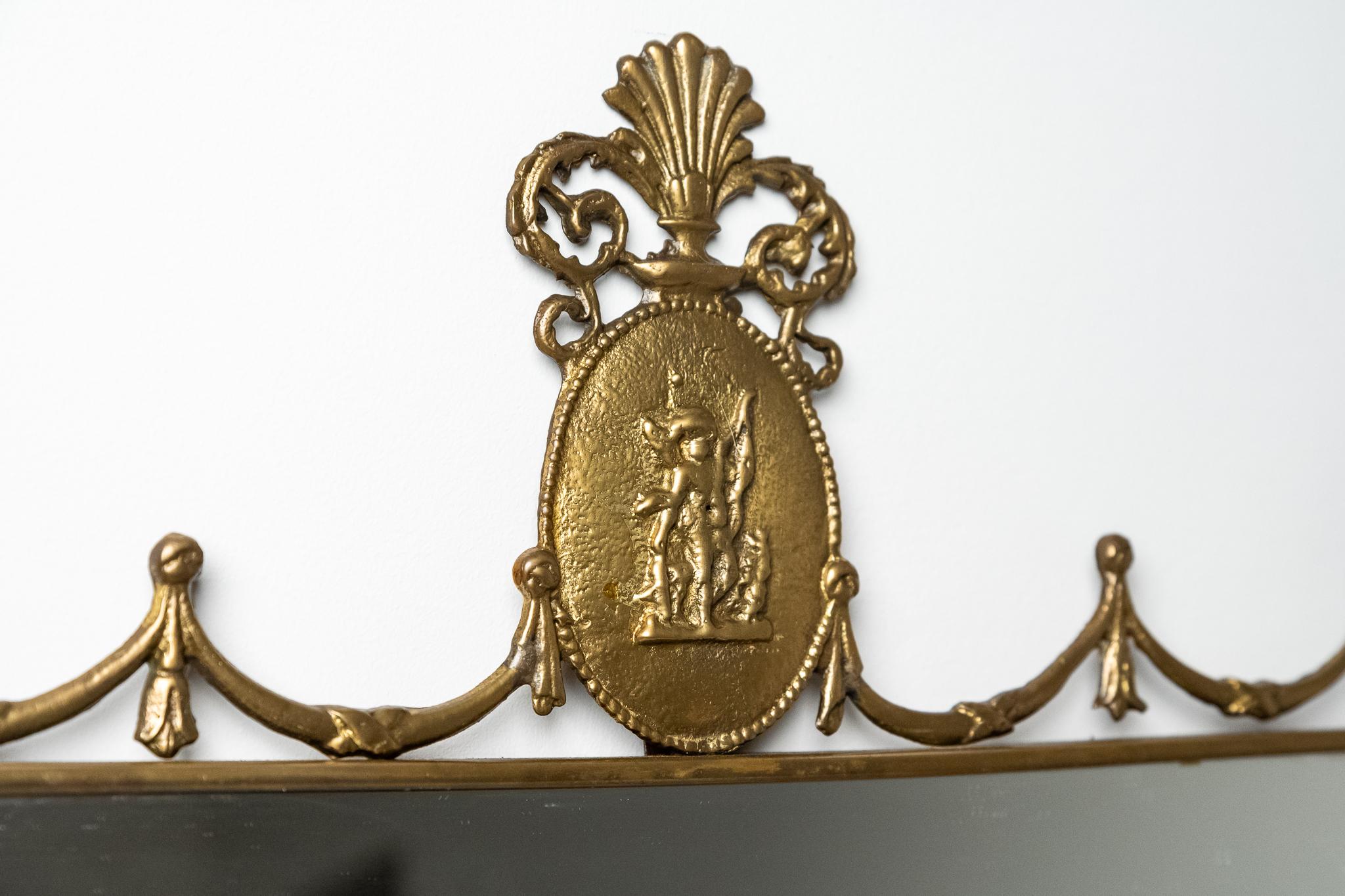 Élégant miroir en laiton fabriqué en Italie, années 1960 Bon état - En vente à Bastia Umbra, IT