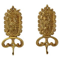 Eleganti Ganci da Parete Dorati in Stile Barocco – Set di 2 con Dettagli Florali