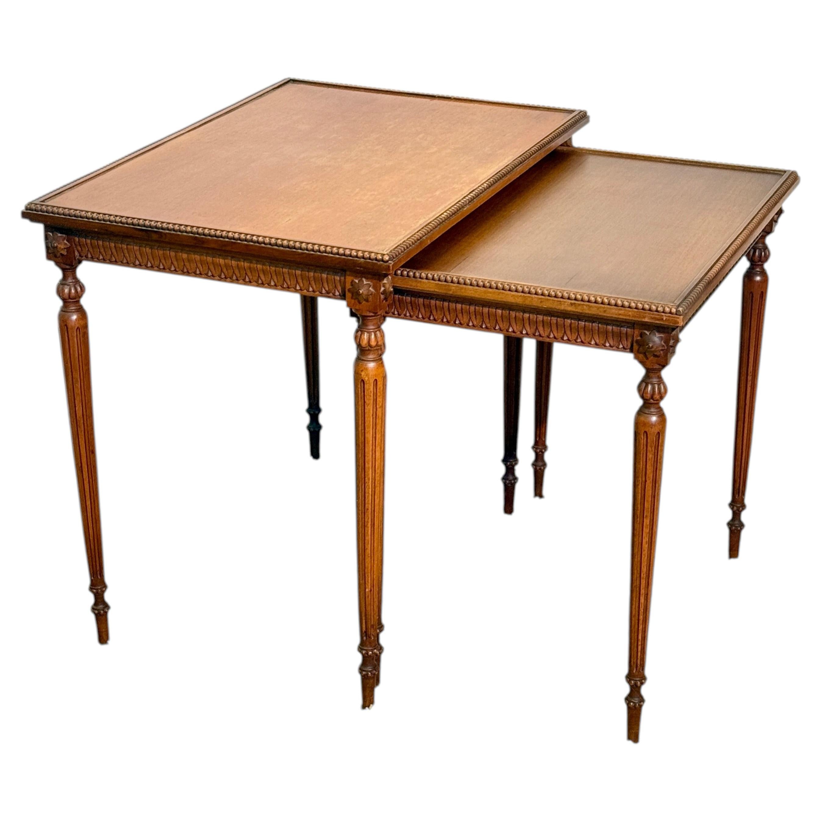 Elegant Italian stackable side tables, interlocking carved wood, '1970s For Sale