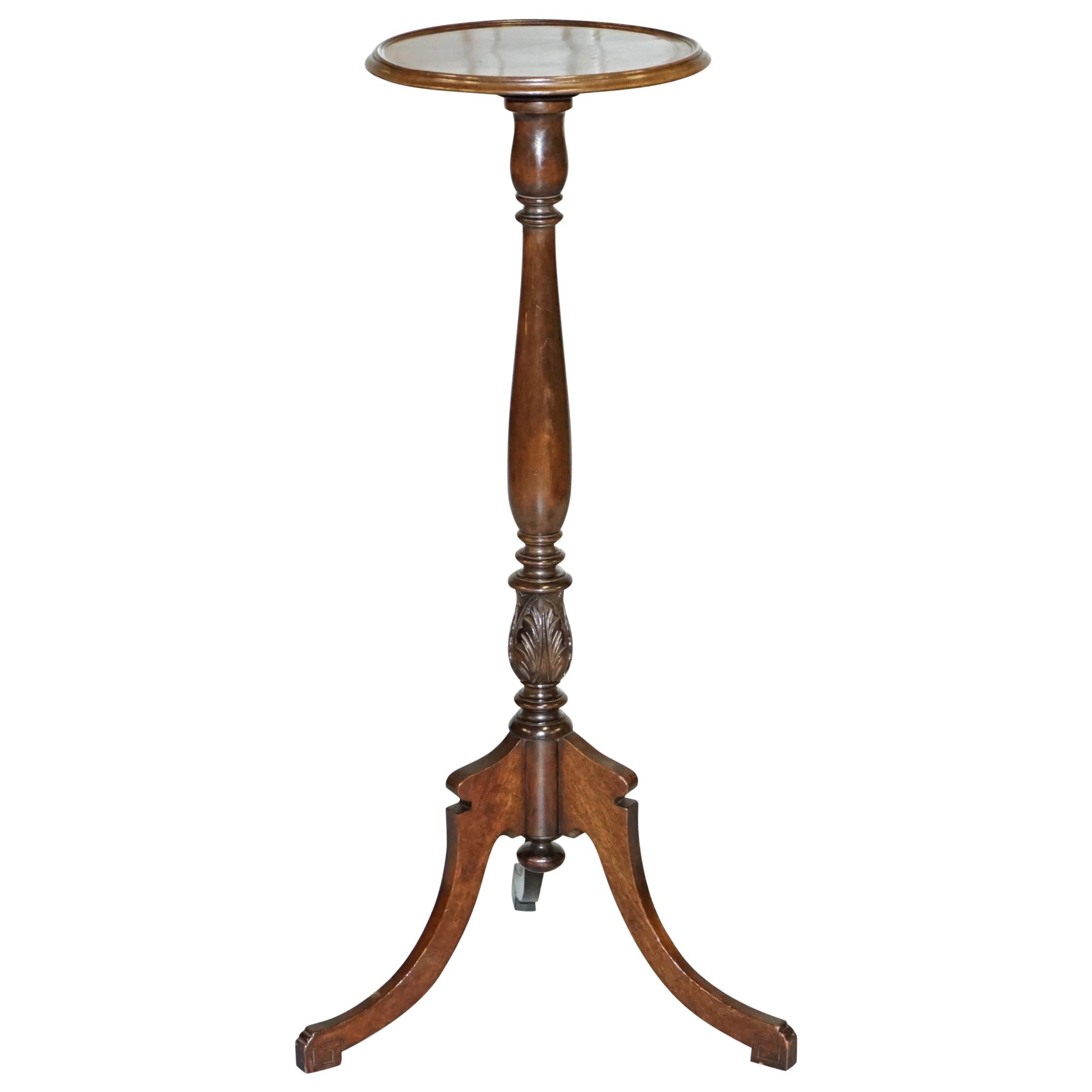 Elegantly Carved Antique Hardwood Tripod Lamp Side End Wine Table Great Plants