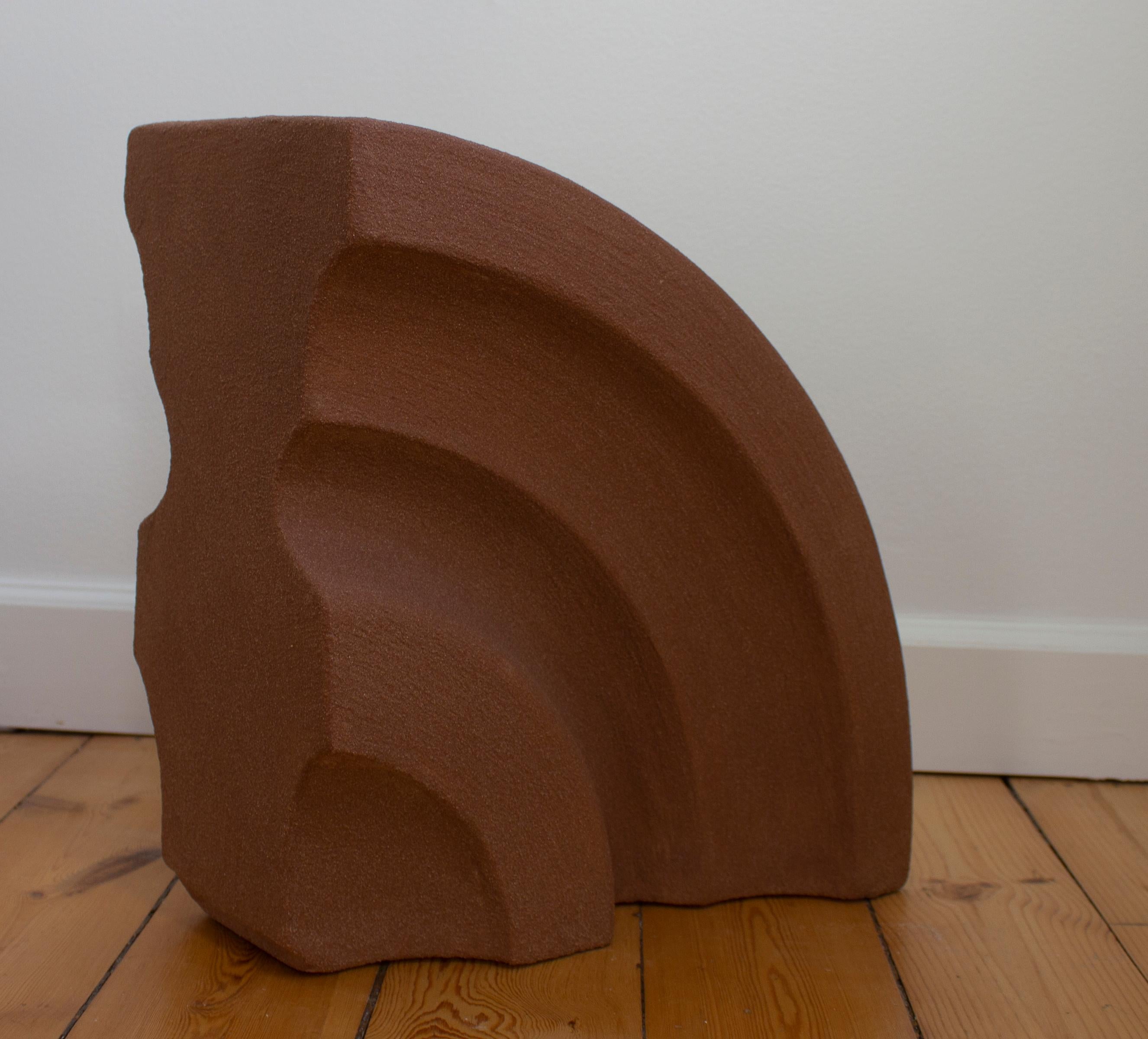 Element 42 Scultura media di Linda Weimann
Unico nel suo genere
Dimensioni: P39 x L9 x H39 cm
Materiali: Gesso con pigmenti di argilla naturale superficie.
Disponibile anche in diversi colori e dimensioni. 
Peso: 4.5 kg

La serie ELEMENT è composta
